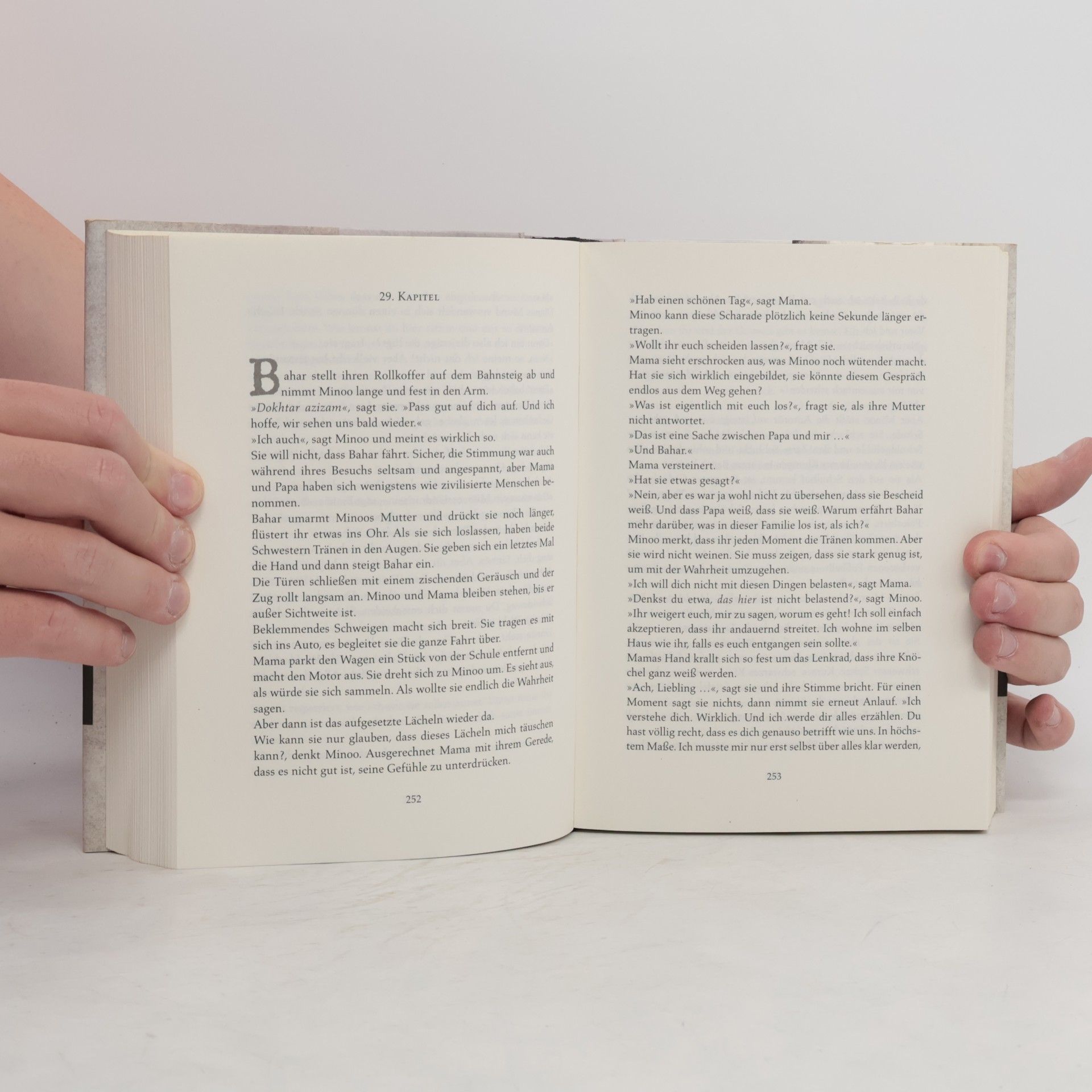 Sara B. Elfgren Feuer. Engelsfors- Trilogie 2