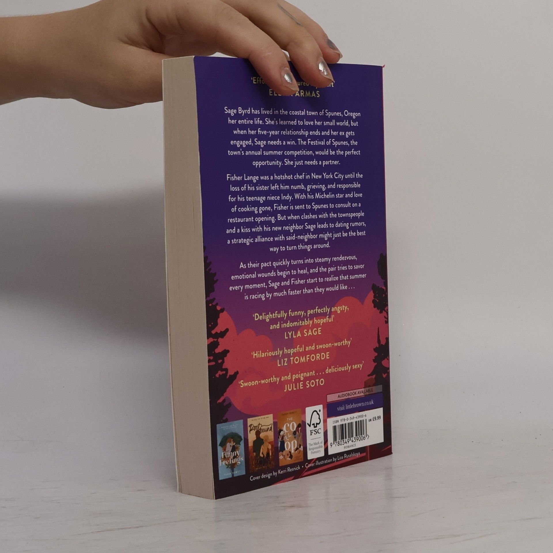 Tarah DeWitt Savor It: A spicy and charming small-town romance