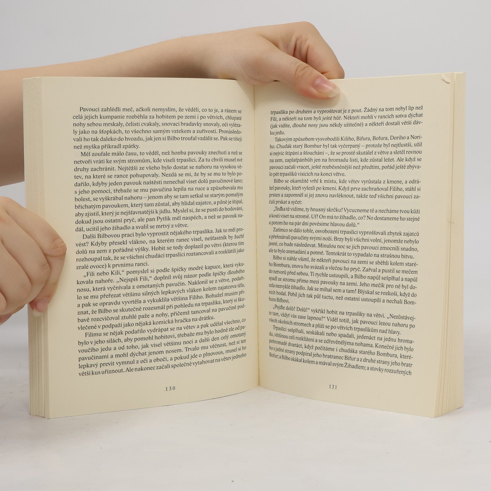 J. R. R. Tolkien Hobit, aneb, Cesta tam a zase zpátky