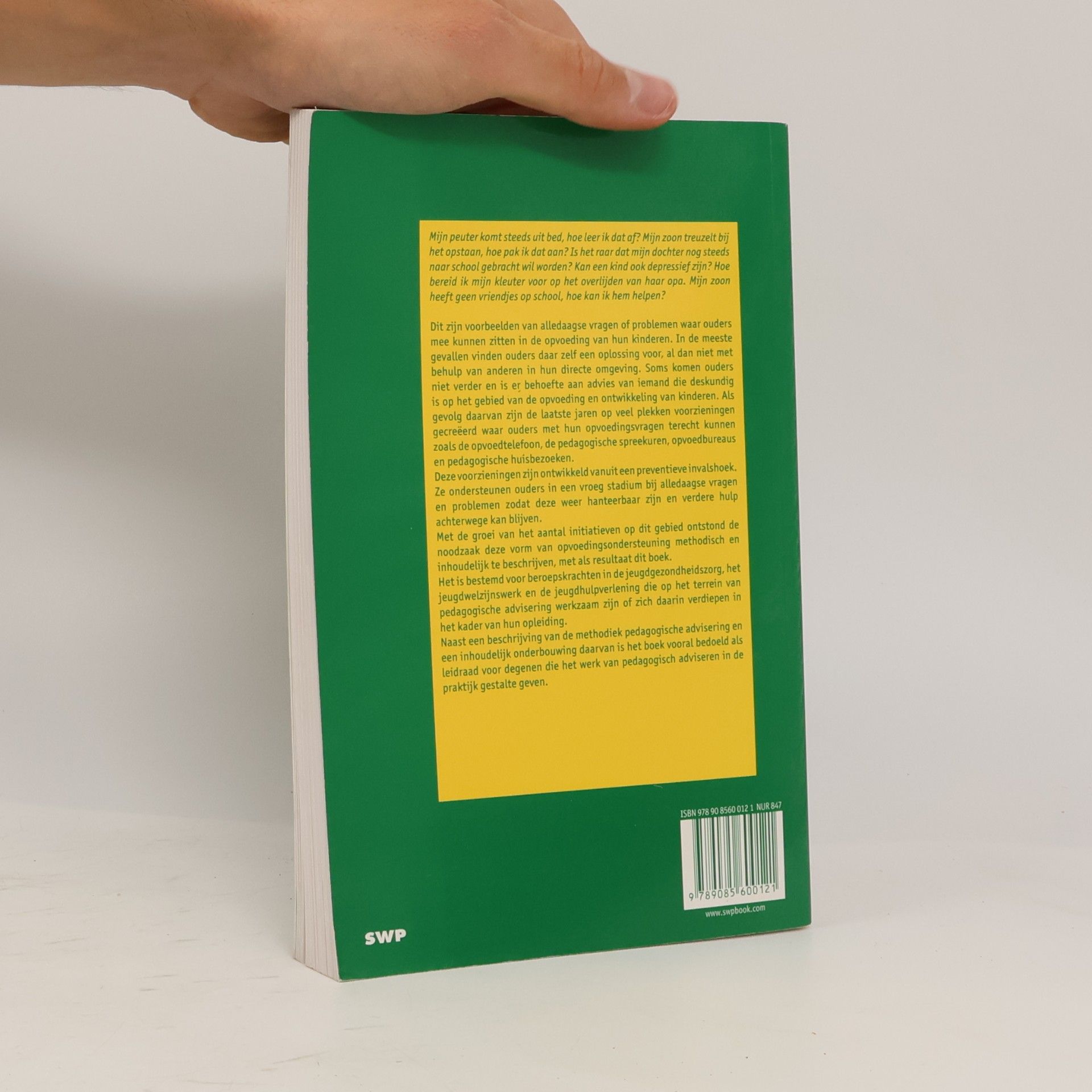 Blokland, G. Over opvoeden gesproken: methodiekboek pedagogisch adviseren