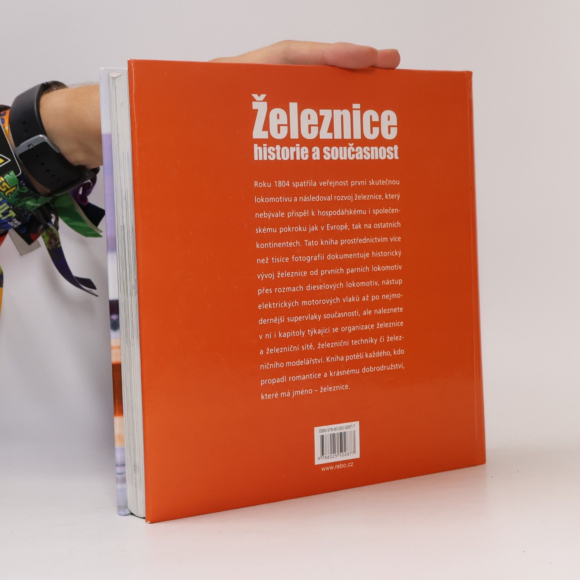 Autores varios Železnice historie a současnost