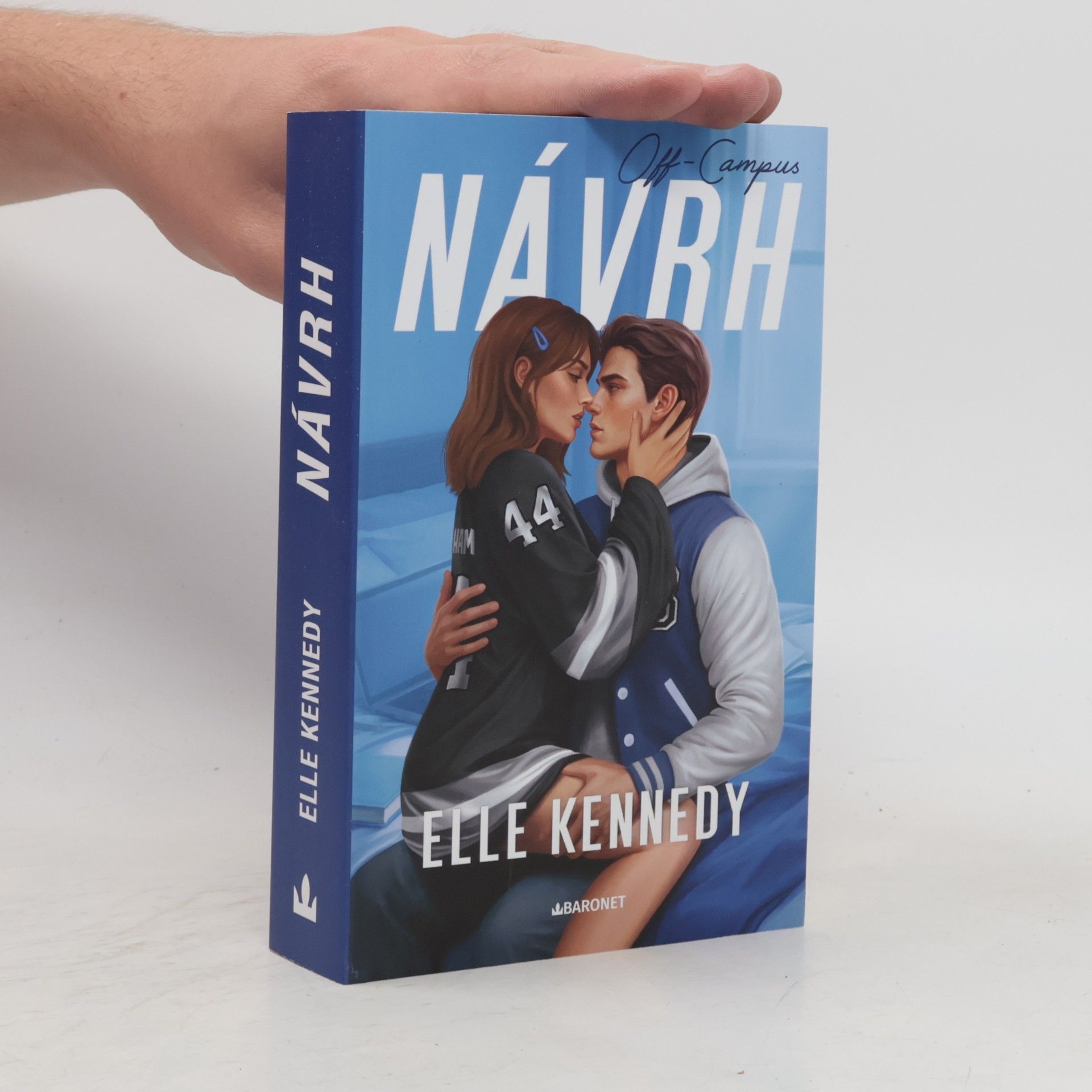 Elle Kennedy Návrh