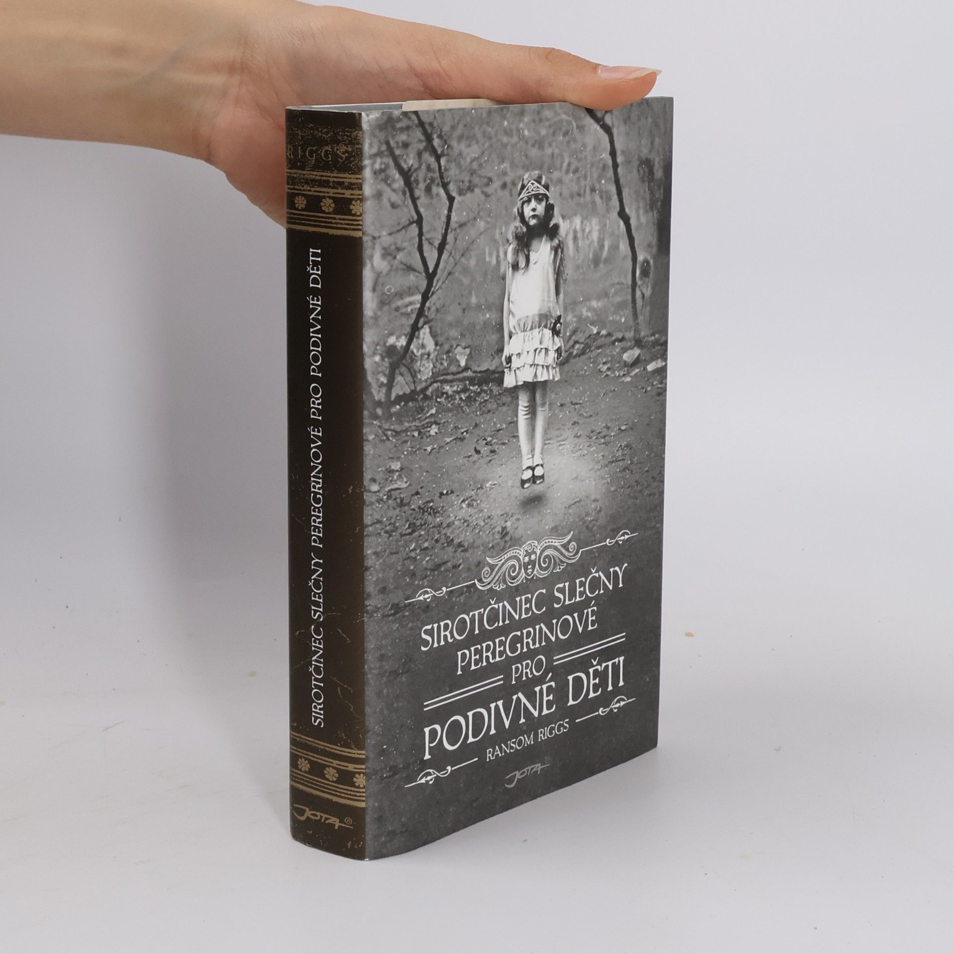 Ransom Riggs Sirotčinec slečny Peregrinové pro podivné děti