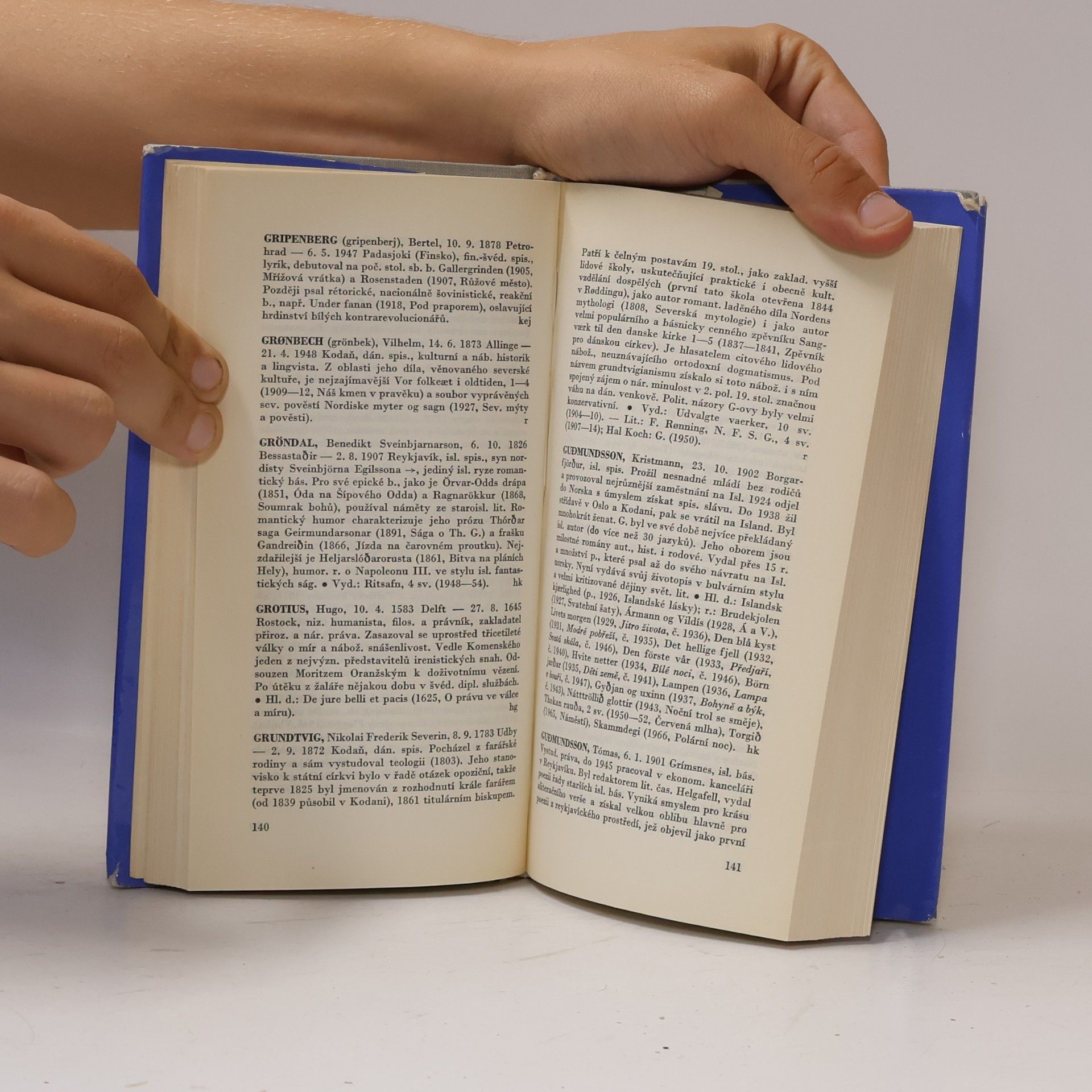 Autores varios Slovník spisovatelů: Dánsko, Finsko, Norsko, Švédsko, Førské ostrovy, Island, Nizozemí, Belgie