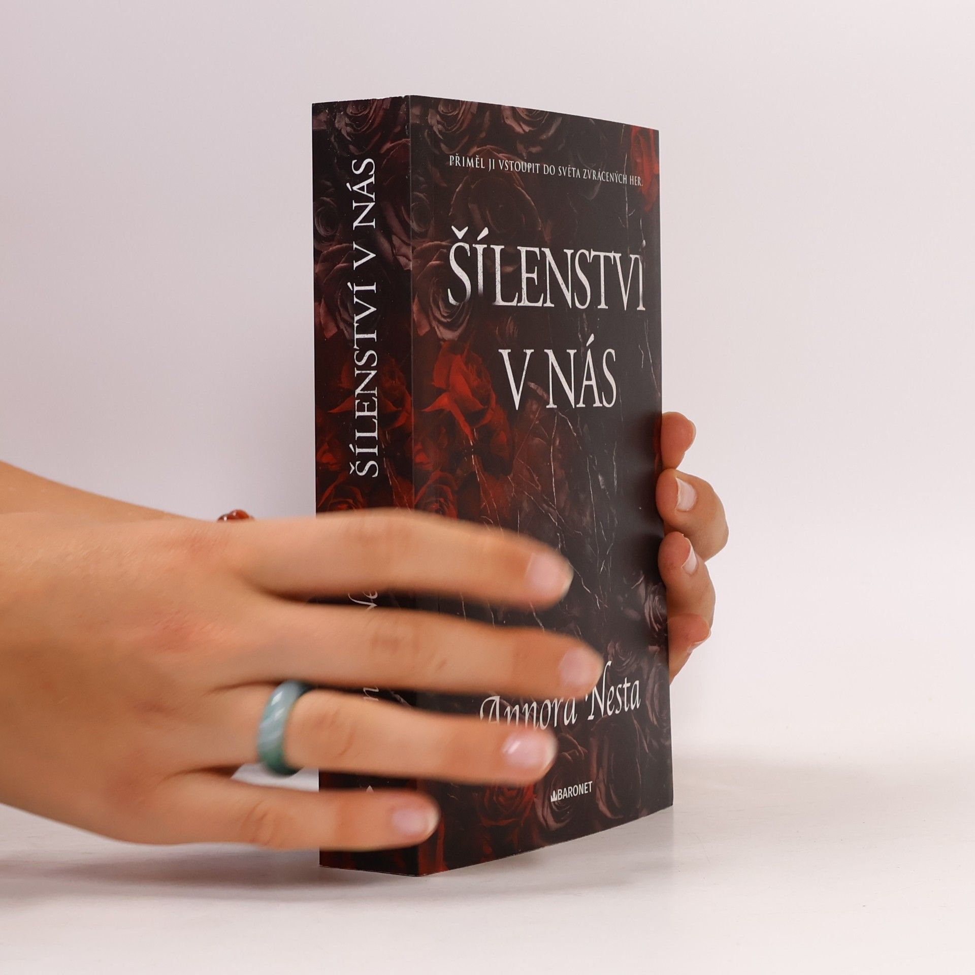 Annora Nesta Šílenství v nás