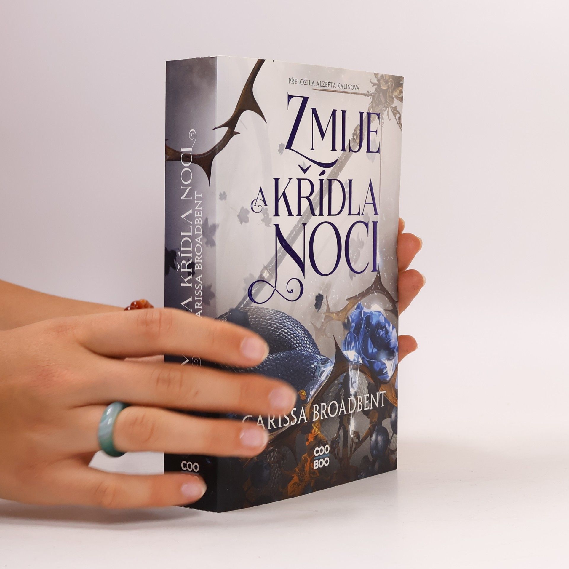 Carissa Broadbent Zmije a křídla noci
