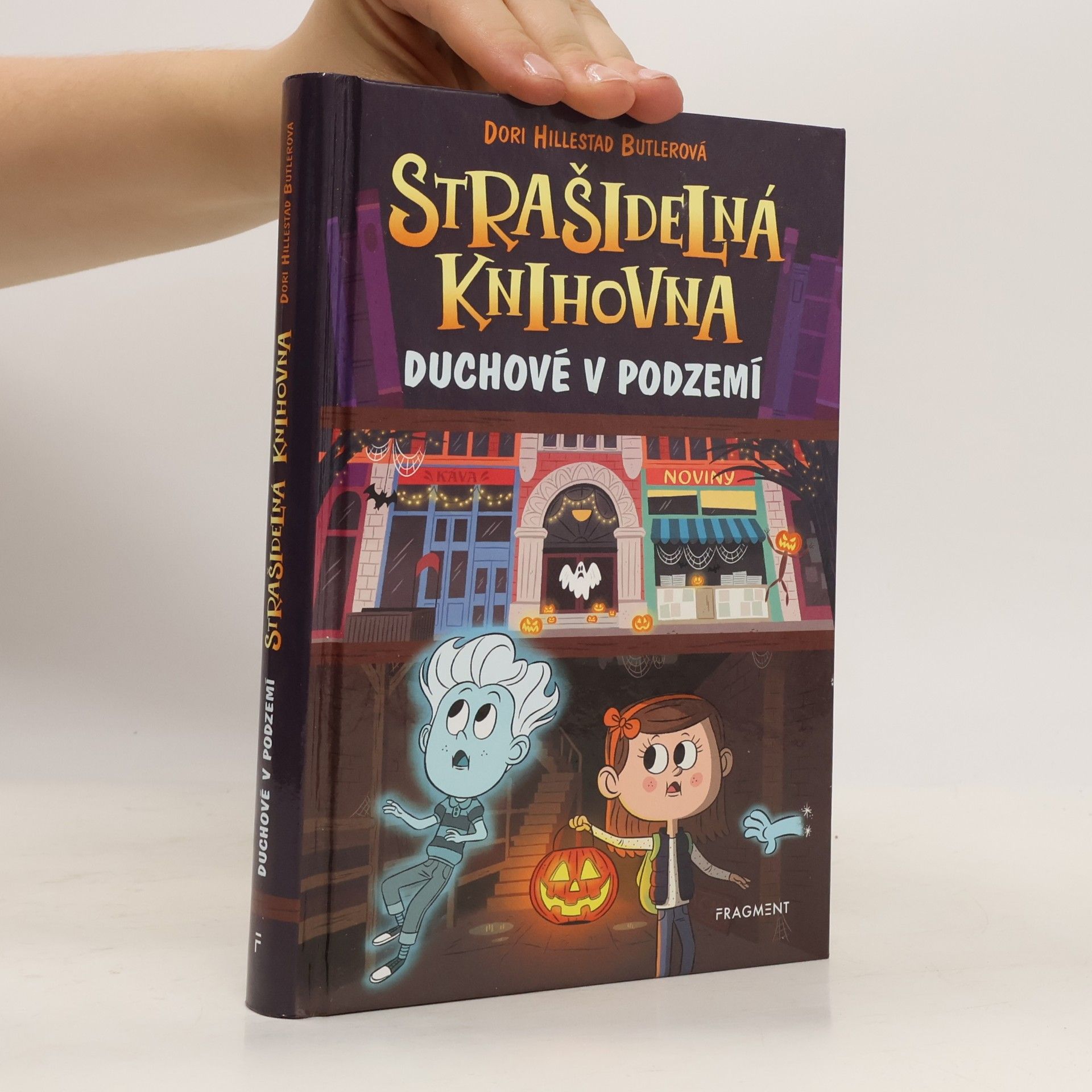 Dori Hillestad Butler Strašidelná knihovna. Duchové v podzemí