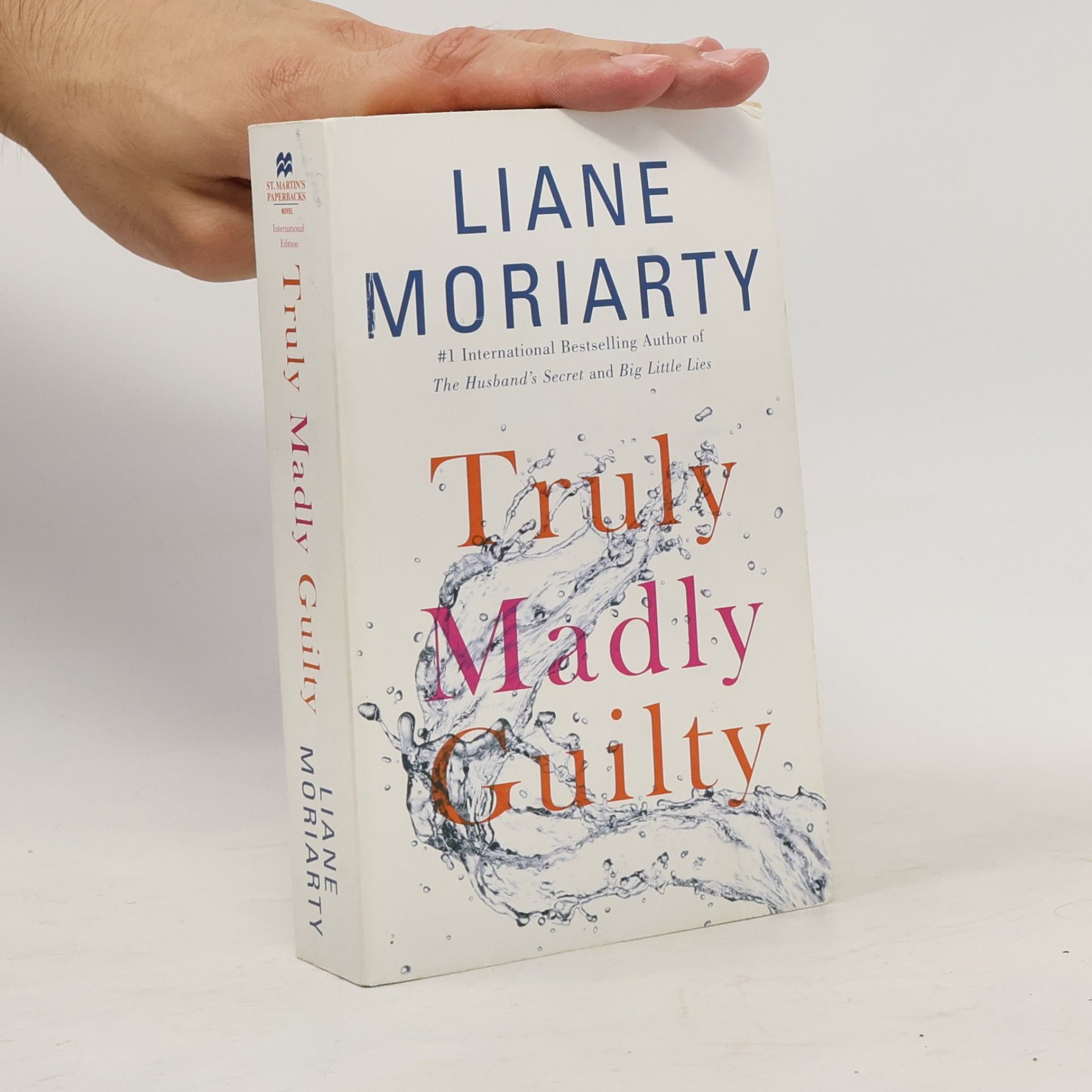 Liane Moriarty Truly Madly Guilty