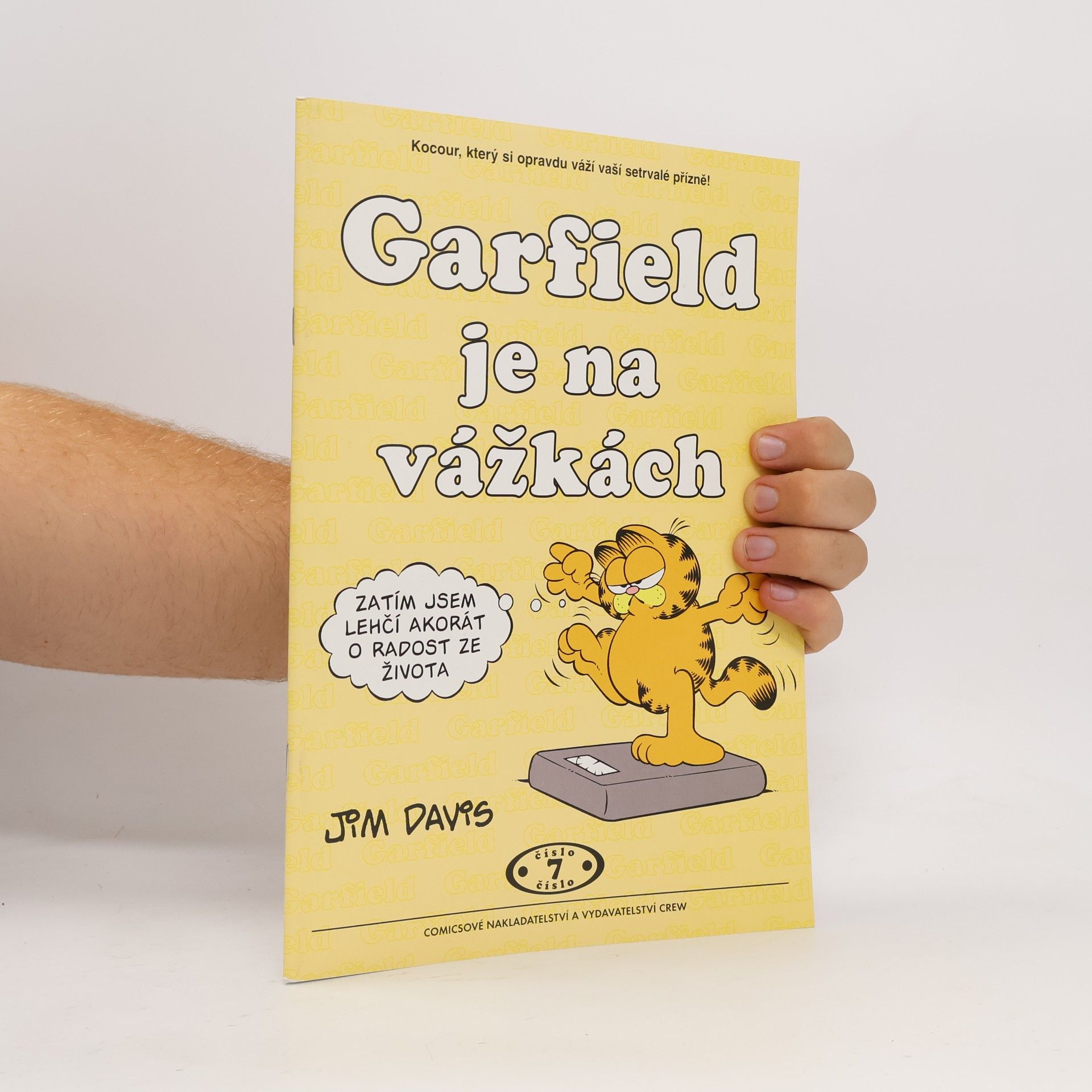 Jim Davis Garfield je na vážkách