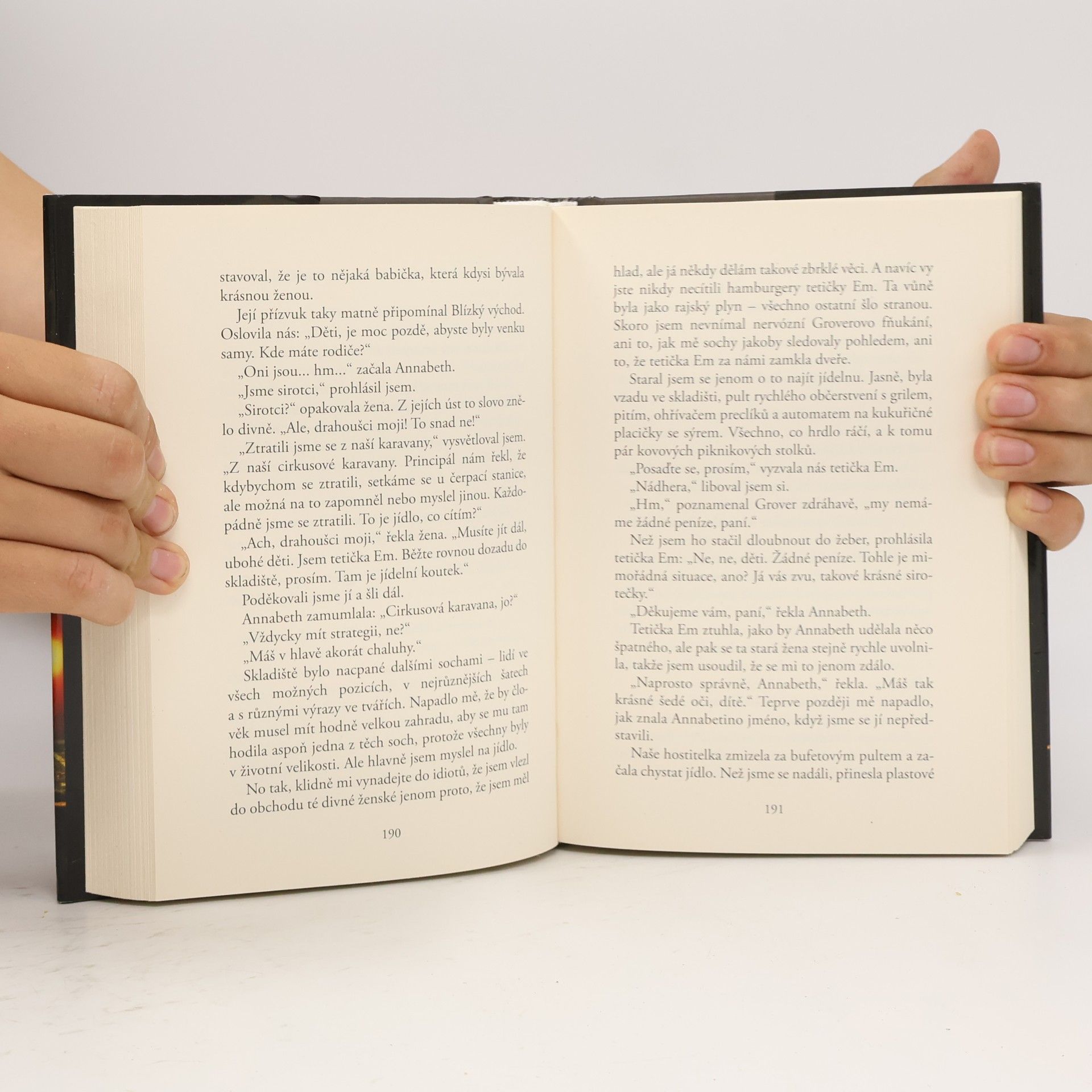 Rick Riordan Percy Jackson. Zloděj blesku