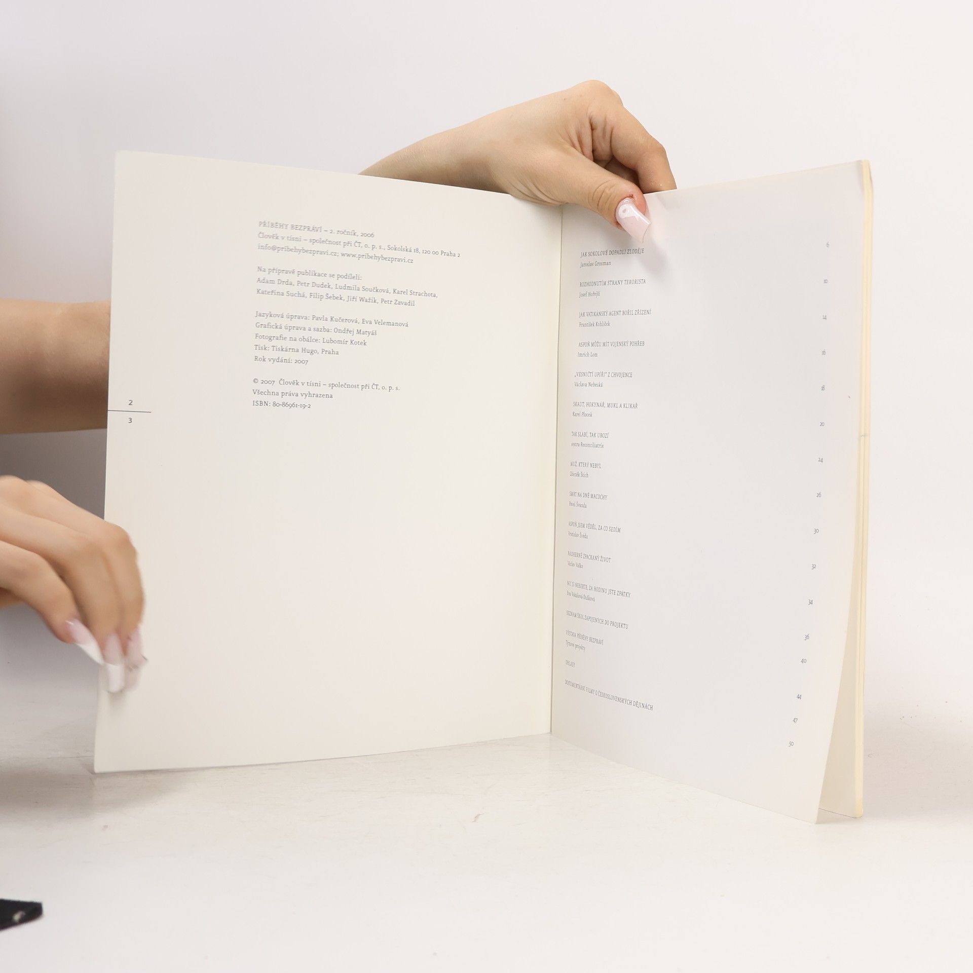 Collectif d'auteurs Příběhy bezpráví