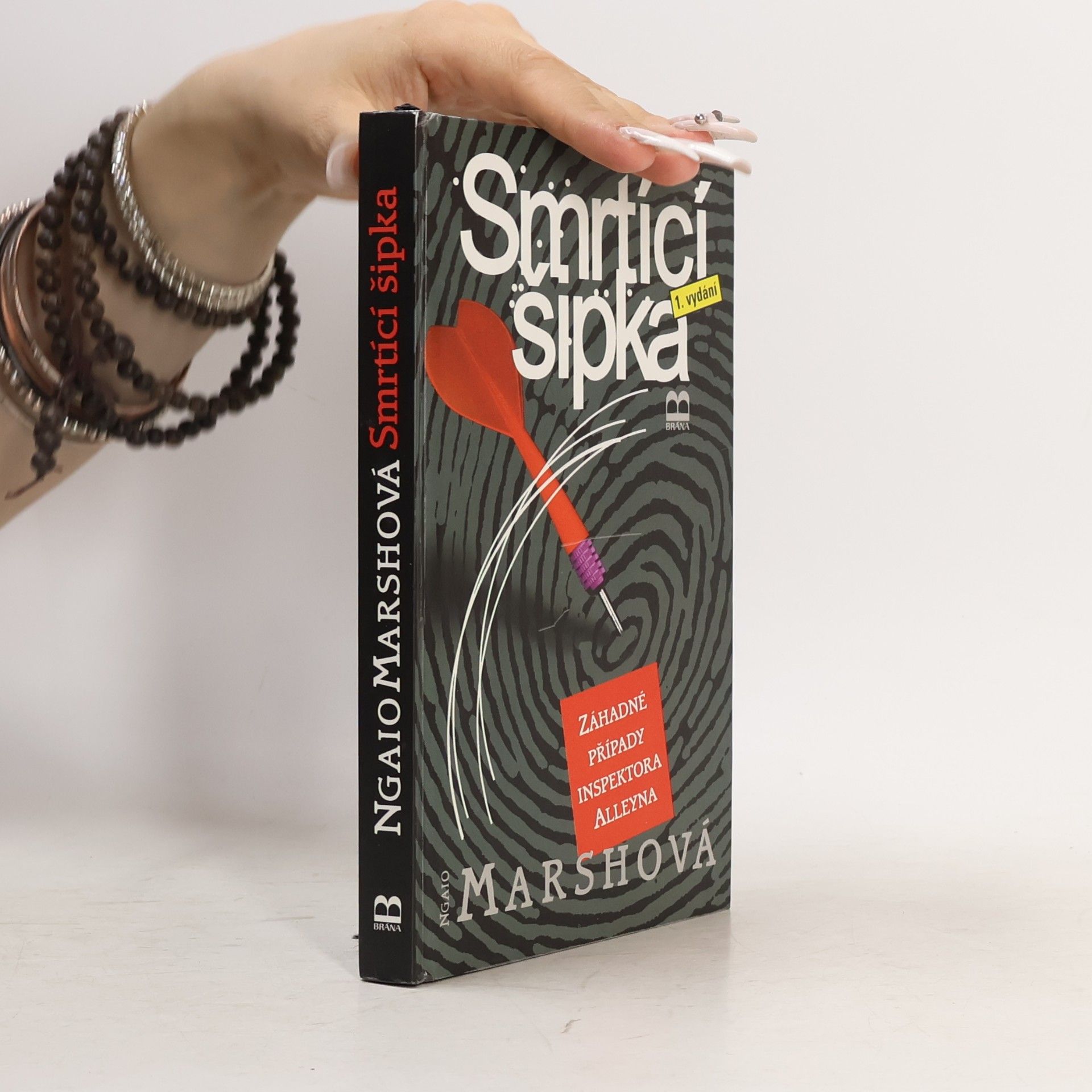 Smrtící šipka: Záhadné případy inspektora Alleyna