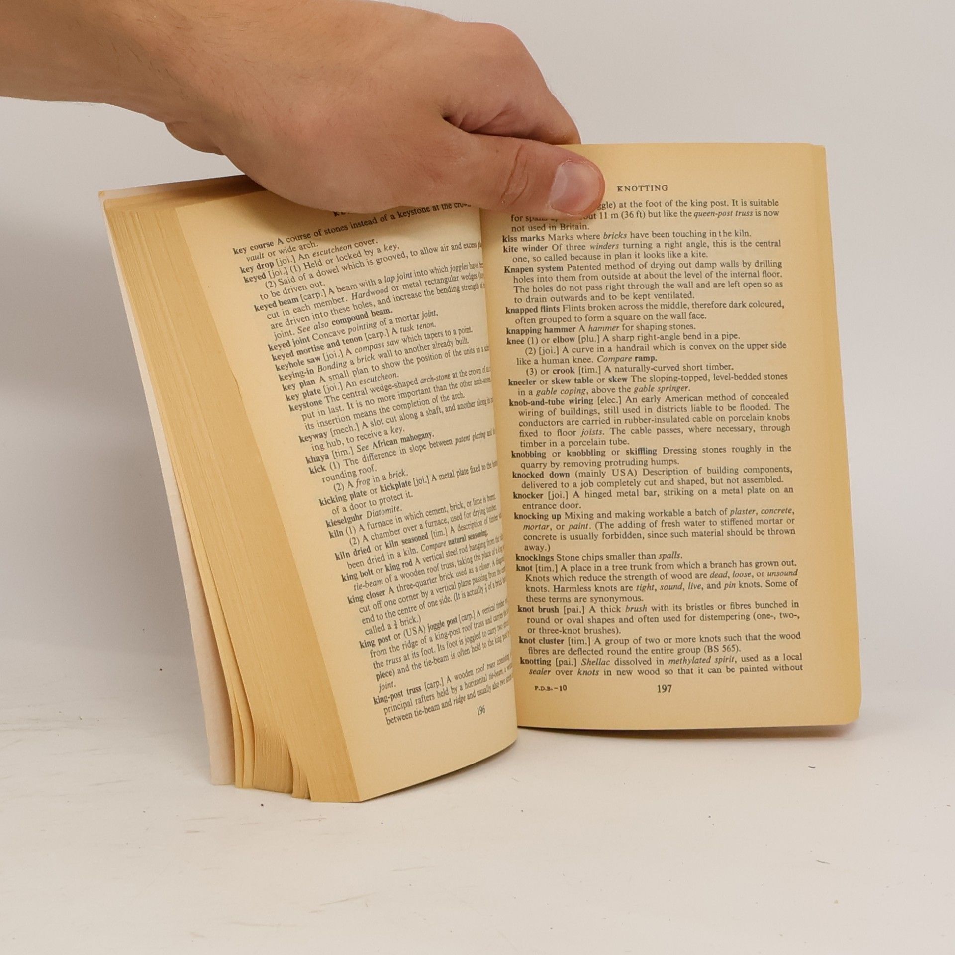 Clifford Bayliss A Dictionary of Building
