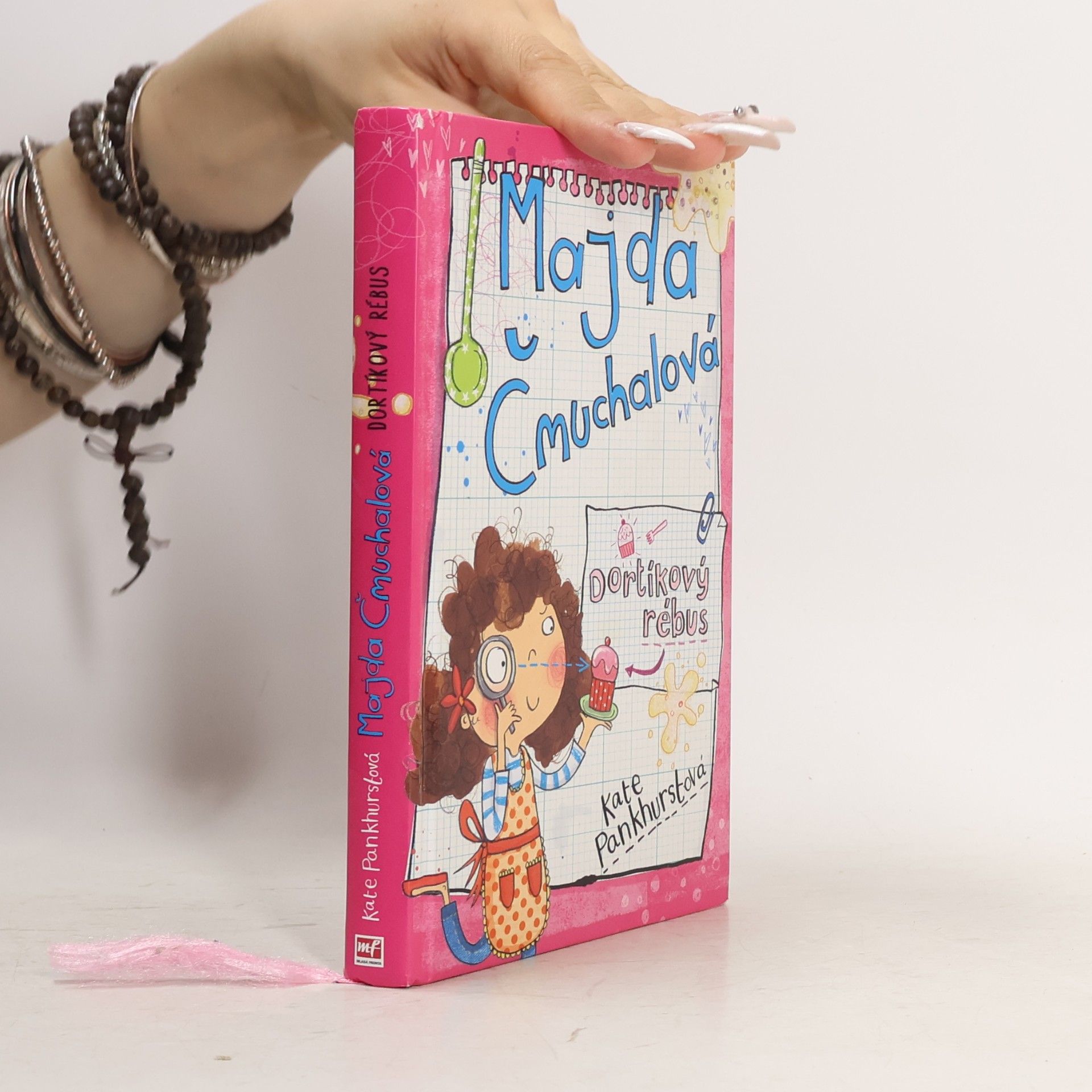 Kate Pankhurst Majda Čmuchalová. Dortíkový rébus