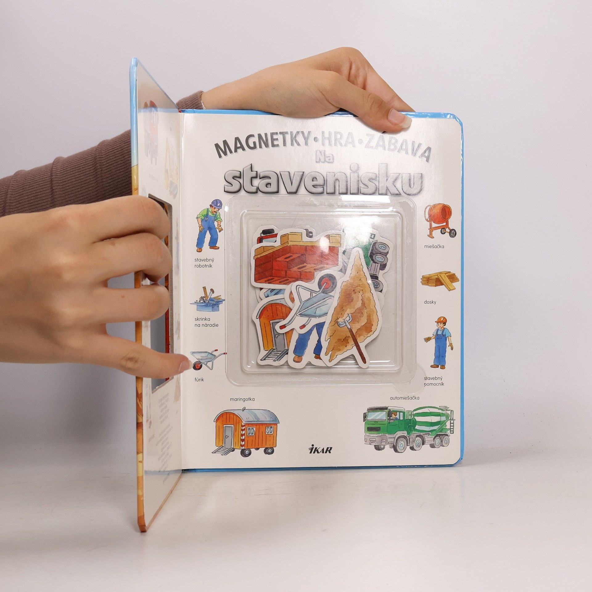 Autores varios Na stavenisku