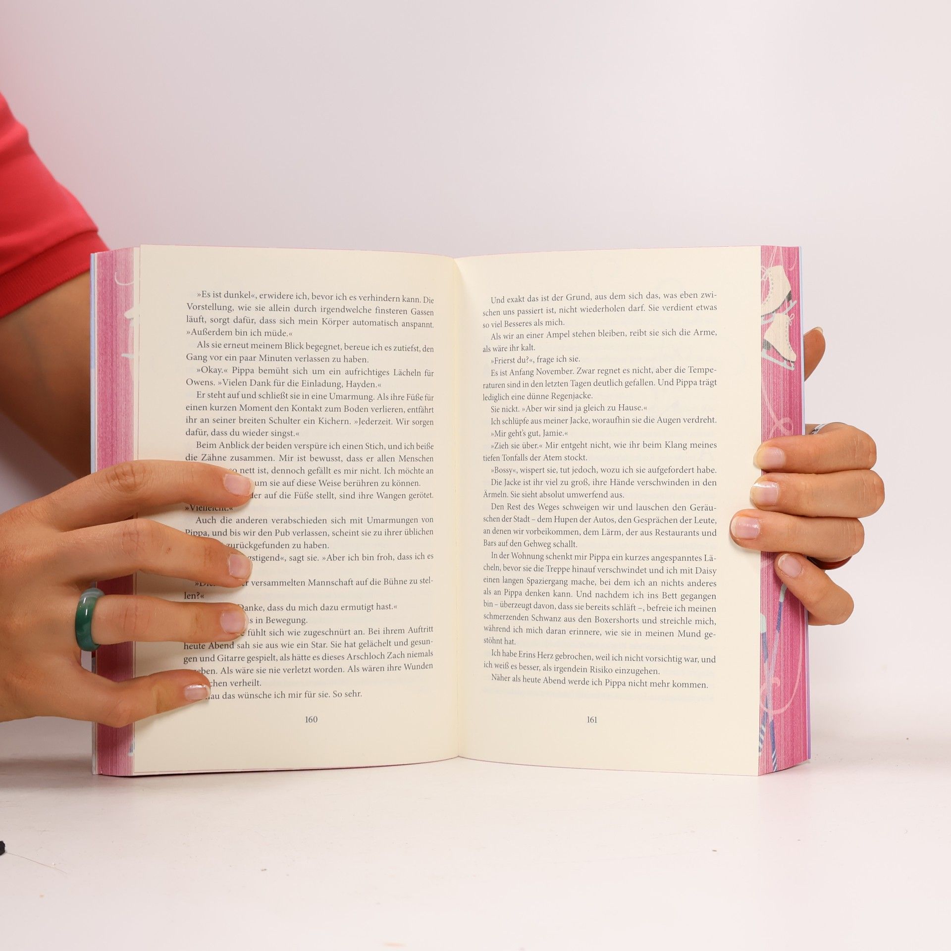 Stephanie Archer Behind the Net. Roman - Mit farbig gestaltetem Buchschnitt - nur in limitierter Erstauflage der gedruckten Ausgabe - Spicy Sportsromance für Fans von »Icebreaker«!