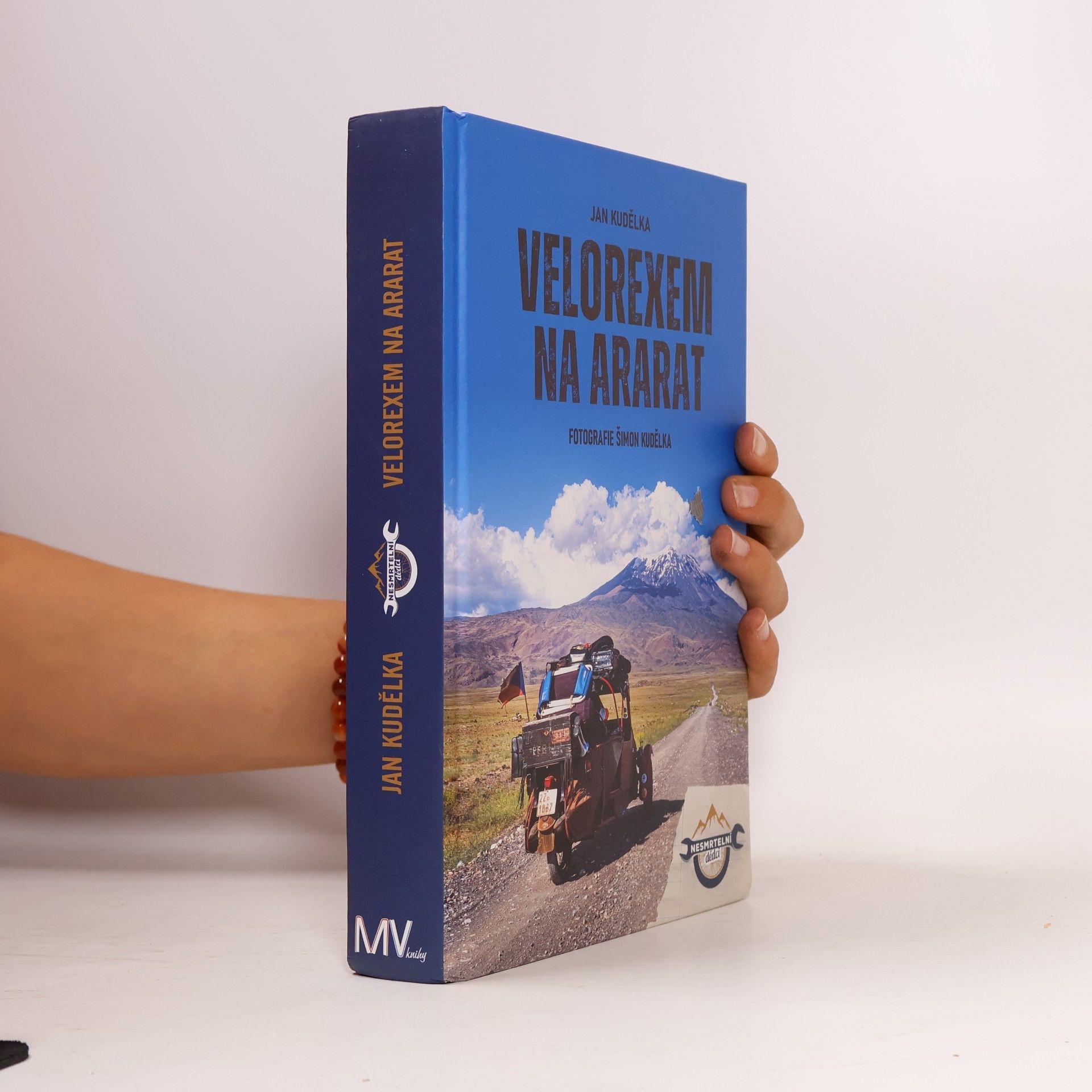 Šimon Kudělka Velorexem na Ararat