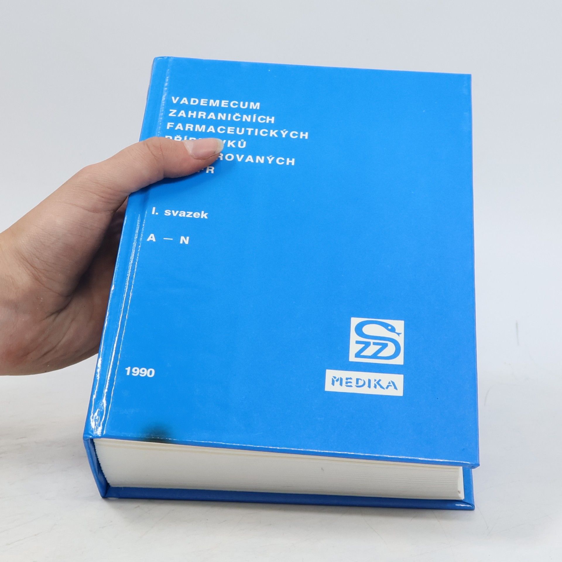 Autores varios Vademecum zahraničních farmaceutických přípravků registrovaných v ČSFR. I. svazek A-N