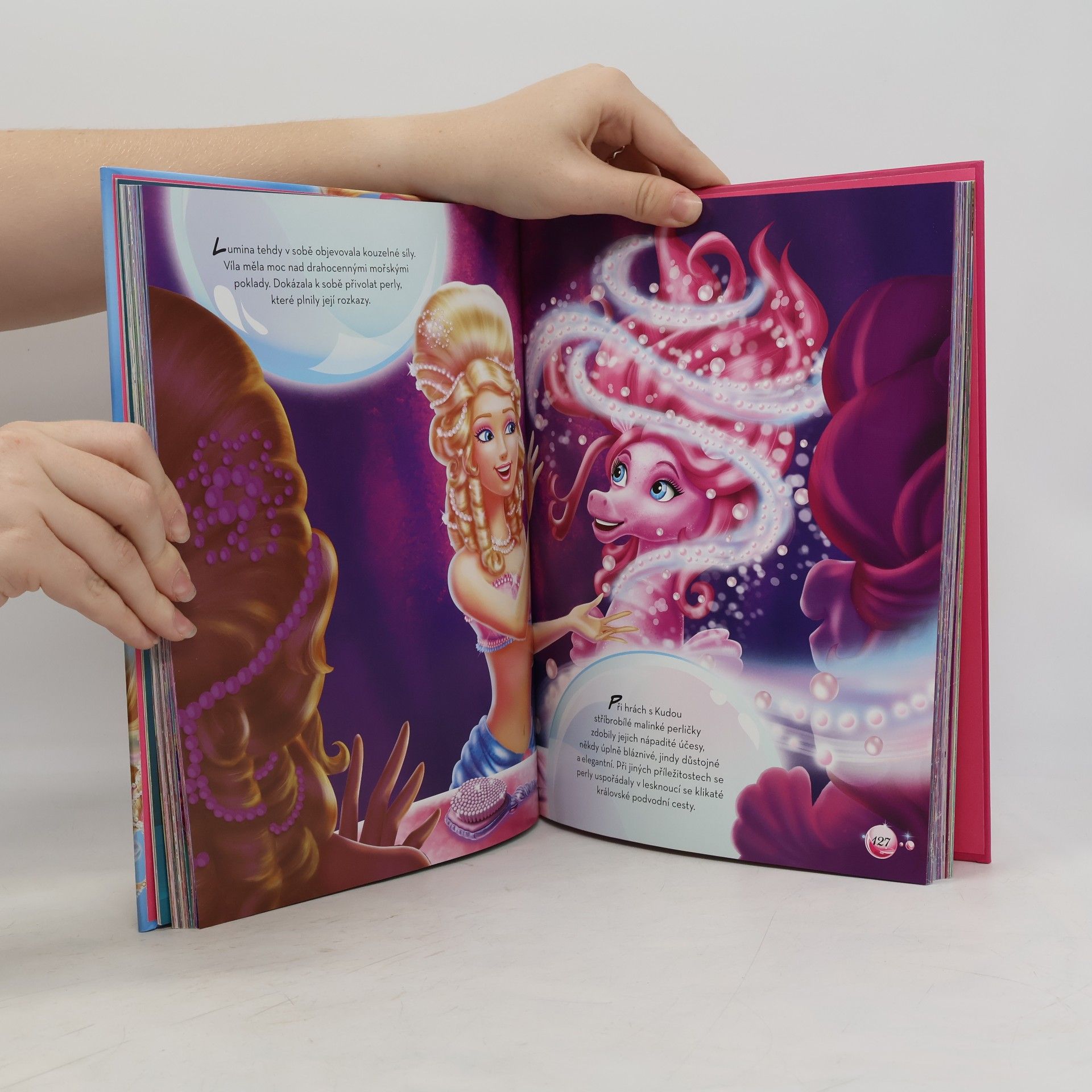 Autores varios Barbie: Velká kouzelná kniha