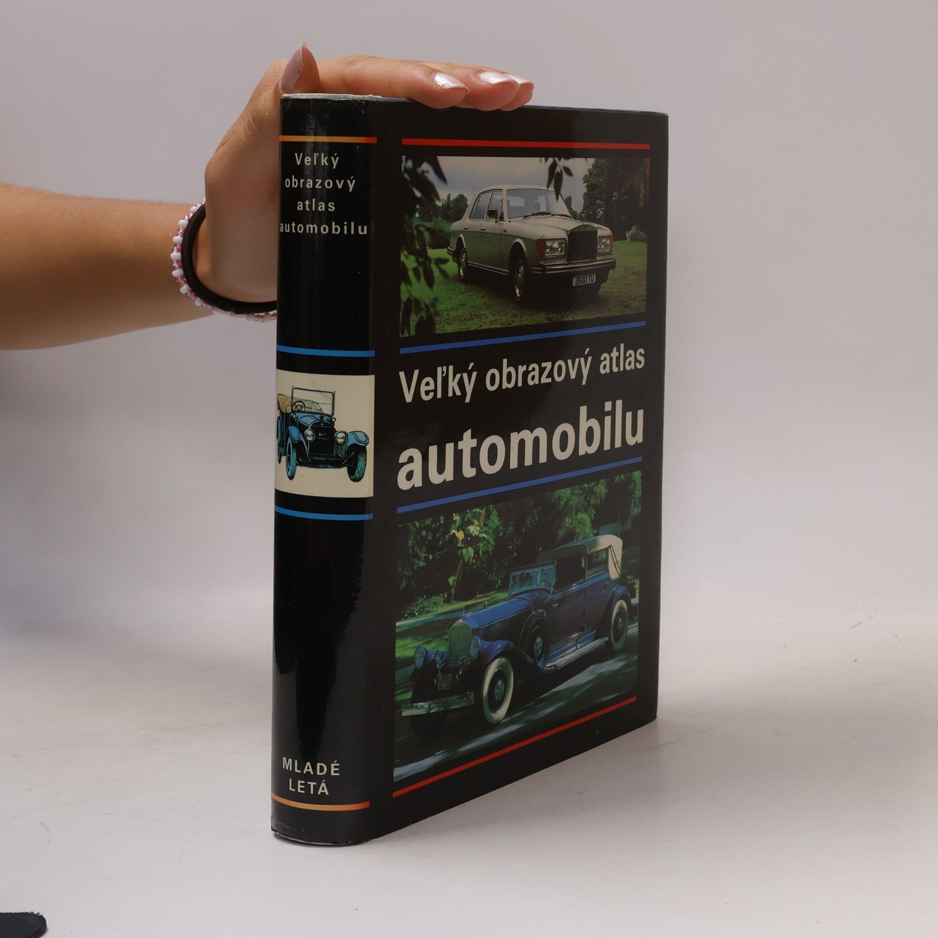 Graham Macbeth Veľký obrazový atlas automobilu