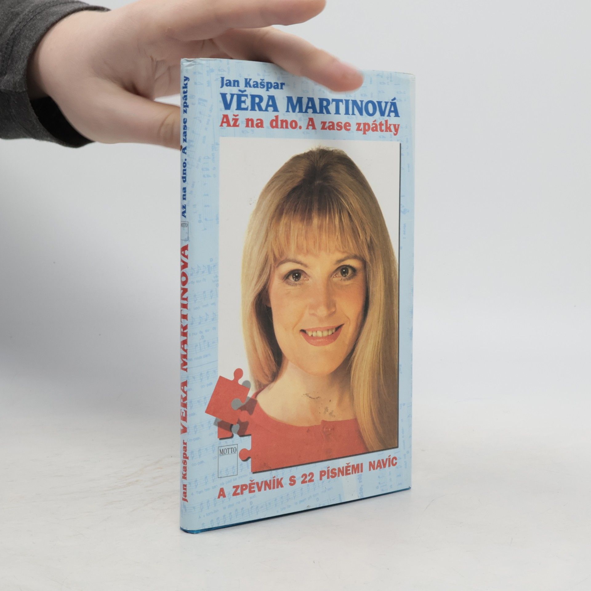 Jan Kašpar Věra Martinová. Až na dno a zase zpátky