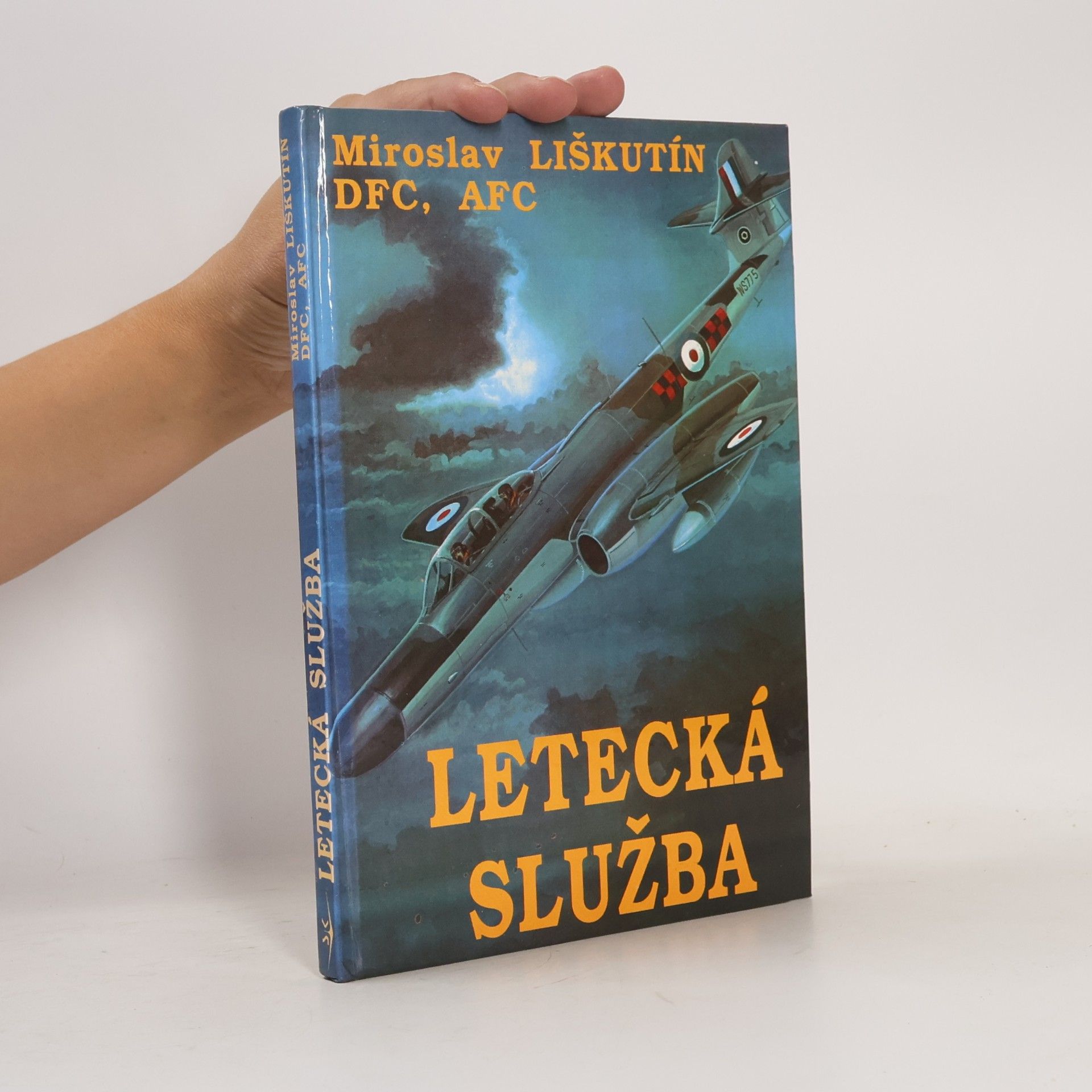 Miroslav Liškutín Letecká služba