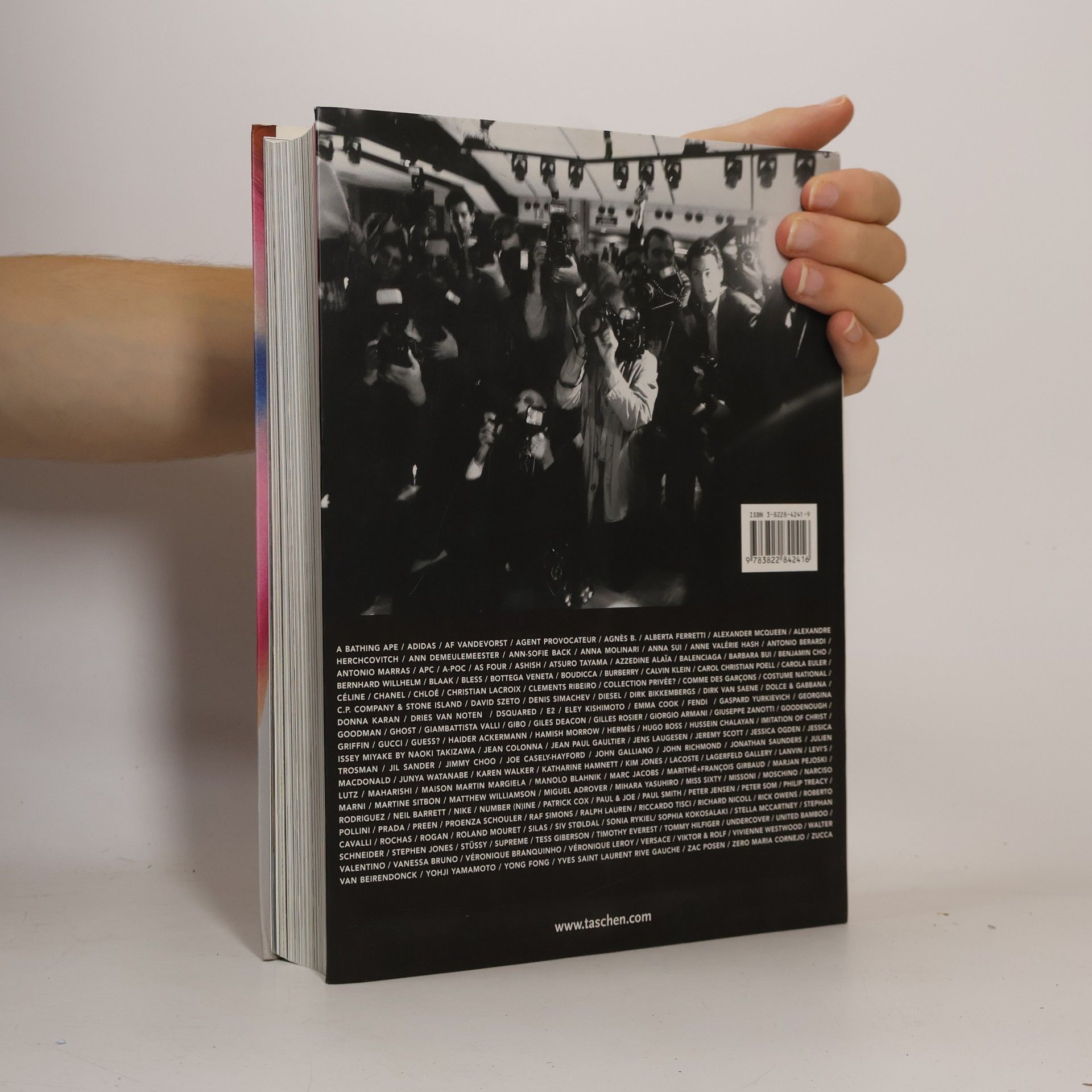 Terry Jones Fashion now 2 : i-D selects 160 of its favourite fashion designers from around the world