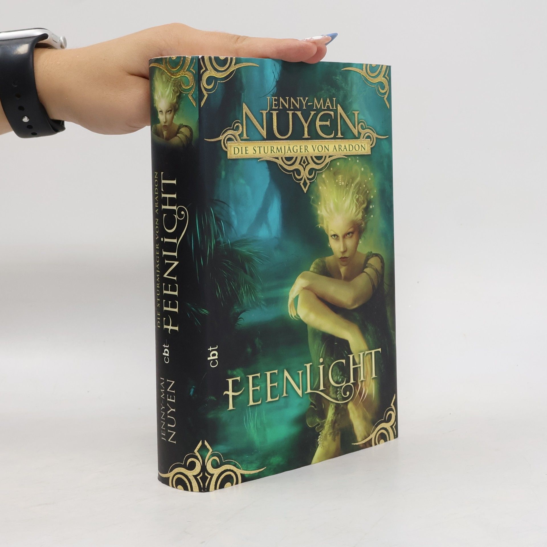 Jenny-Mai Nuyen Feenlicht