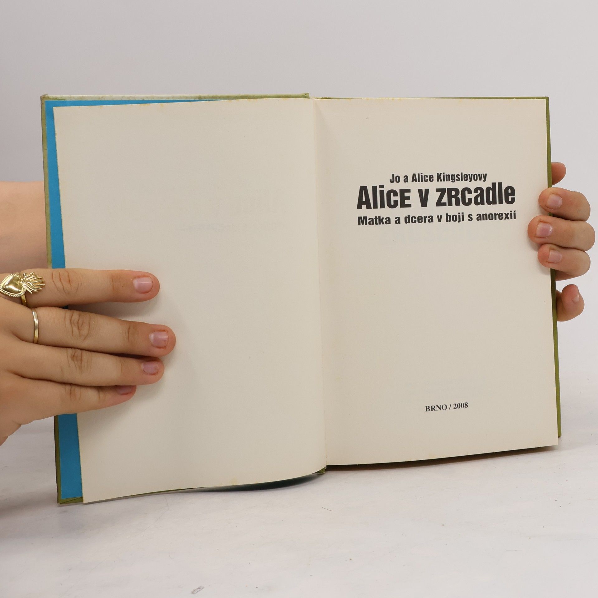 Jo Kingsley Alice v zrcadle