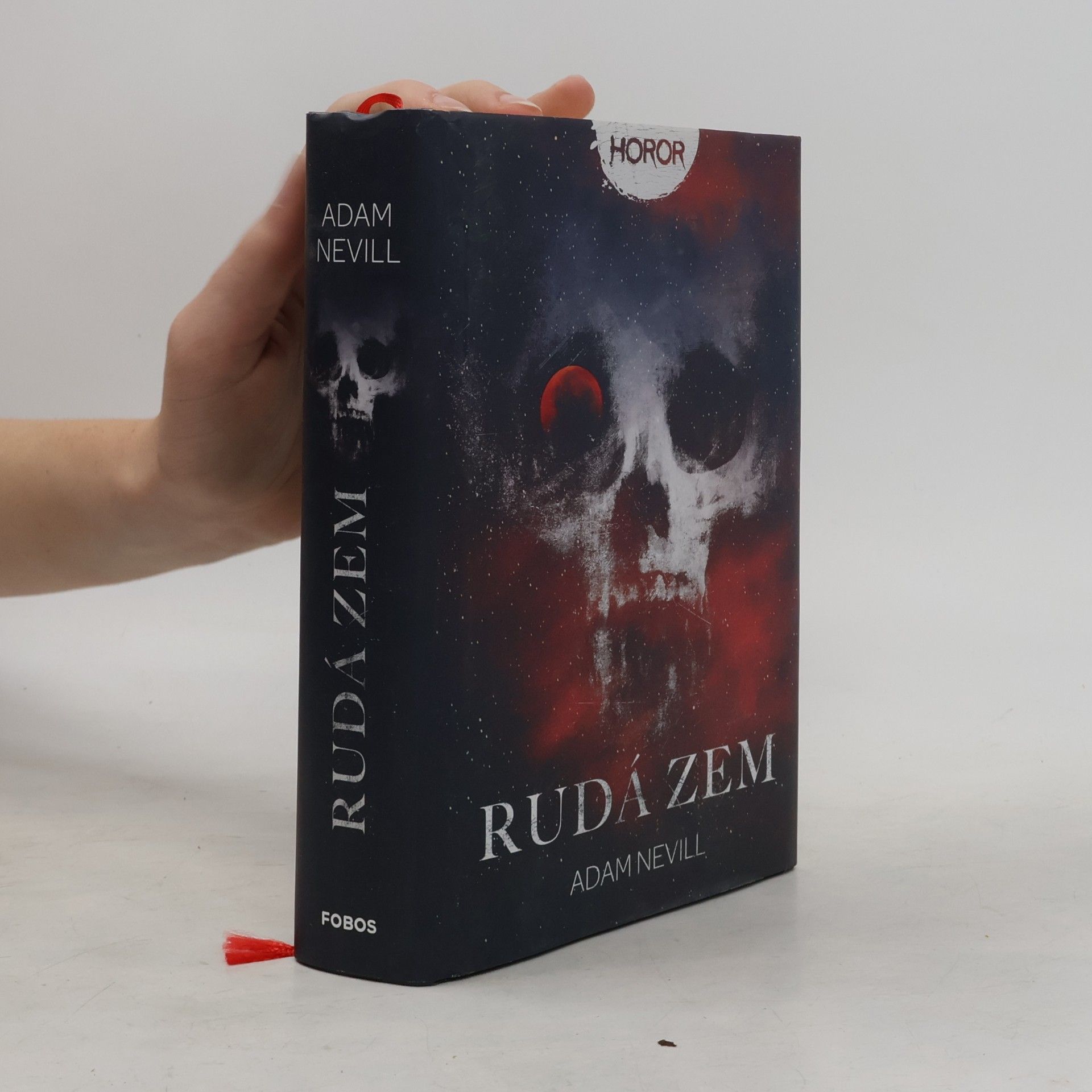 Adam Nevill Rudá zem