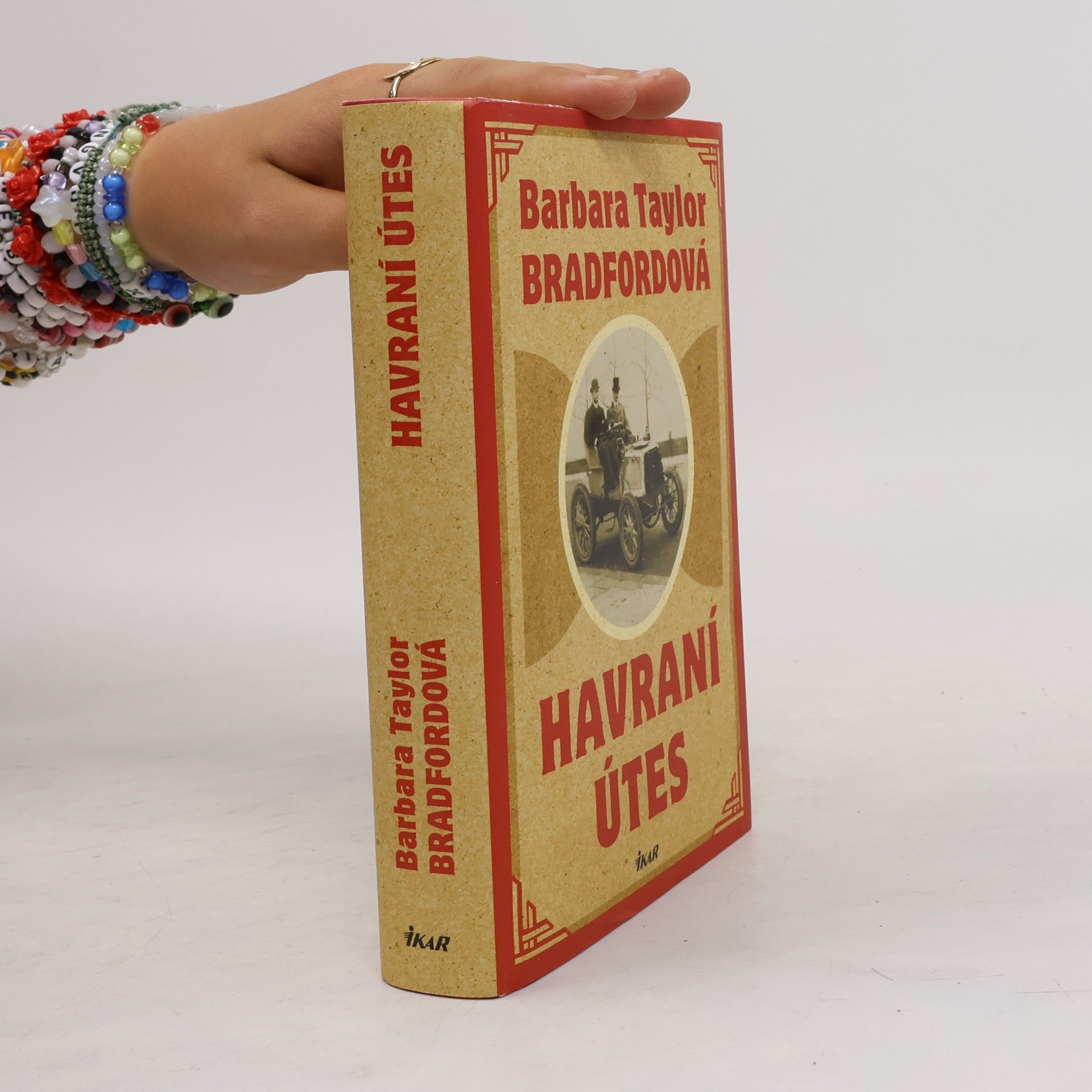 Barbara Taylor Bradford Havraní útes