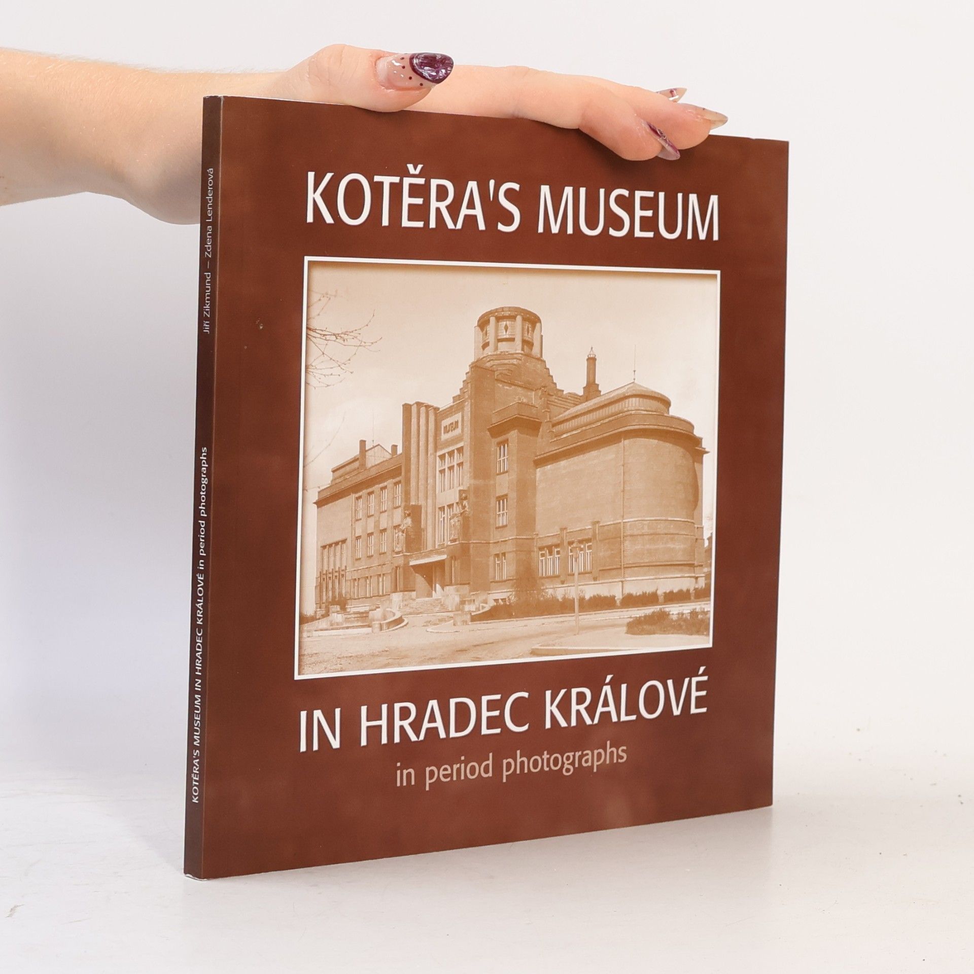 Jiří Zikmund Kotěra's Museum in Hradec Králové in period photographs