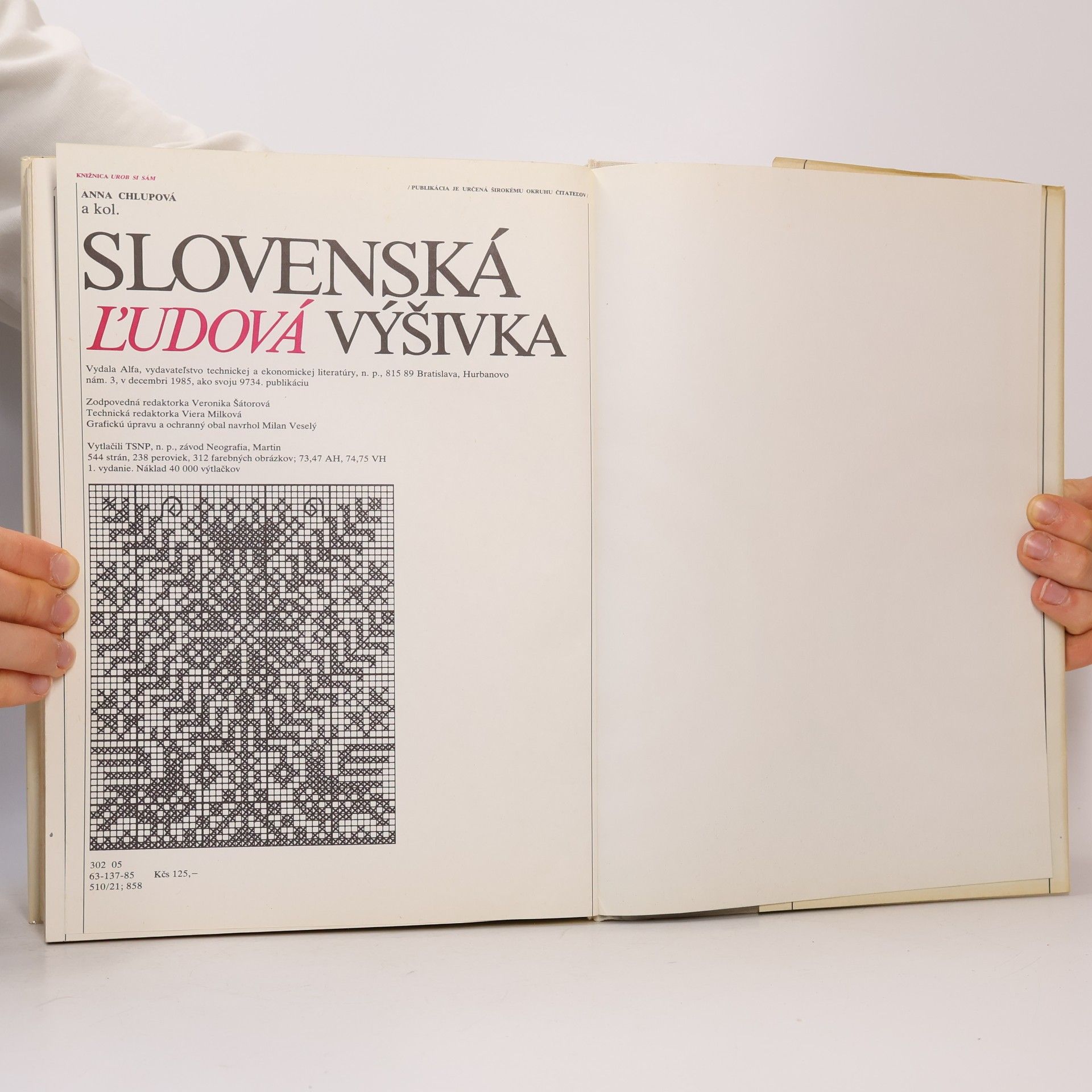 Anna Chlupová Slovenská ľudová výšivka