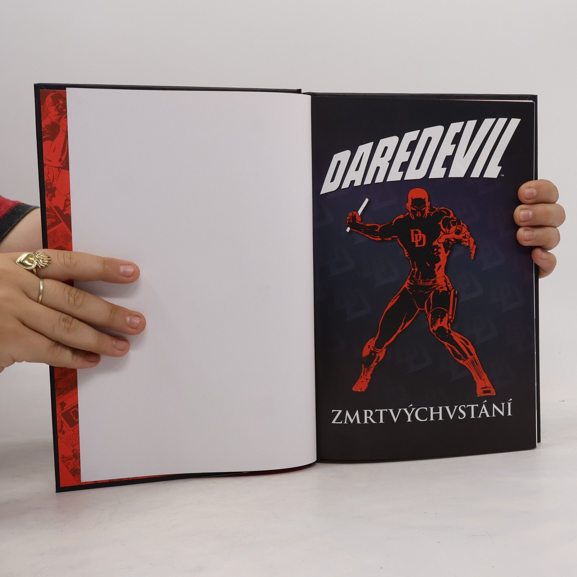 Frank Miller Ultimátní komixový komplet 7. Daredevil. Zmrtvýchvstání