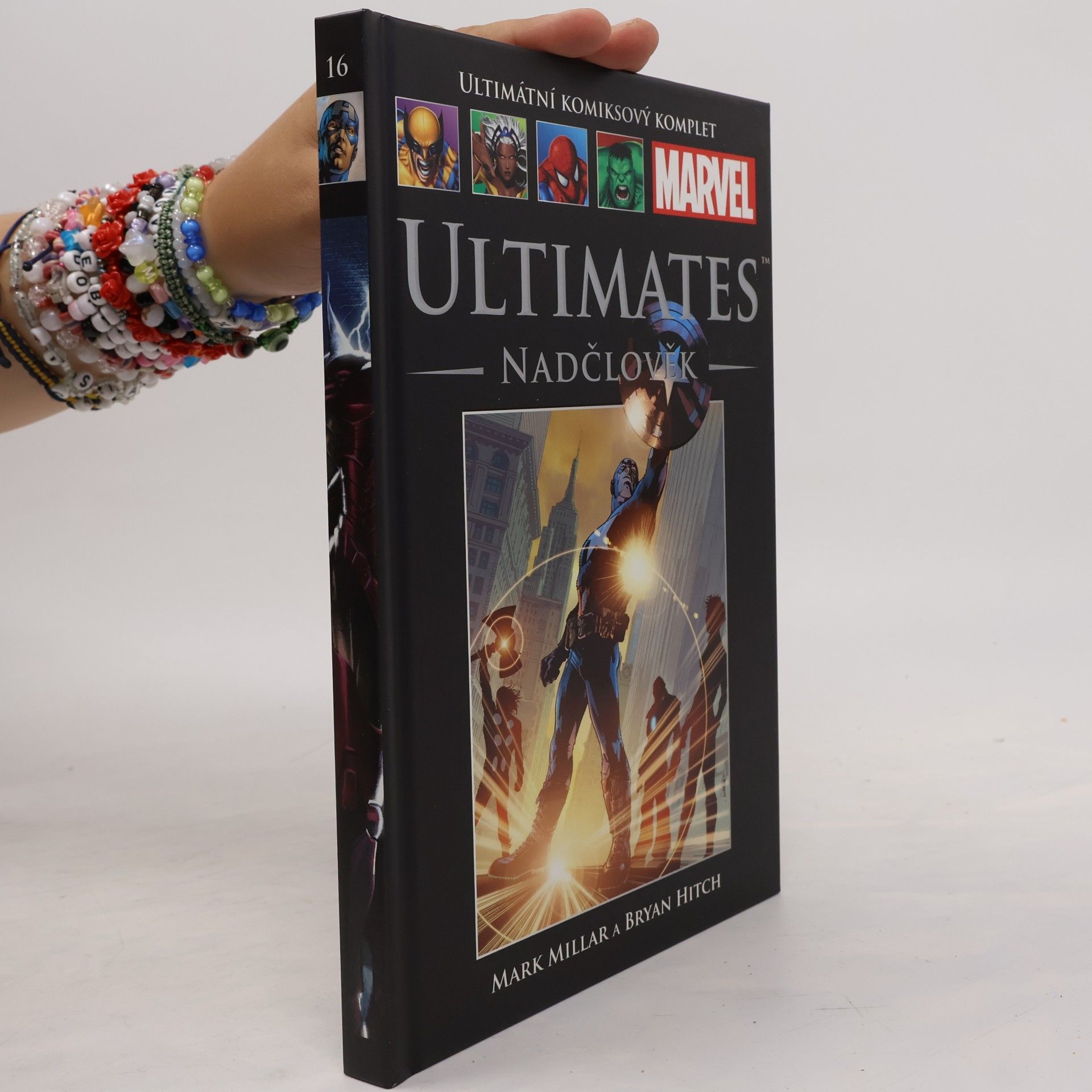 Bryan Hitch Ultimátní komixový komplet 16. Ultimates. Nadčlověk