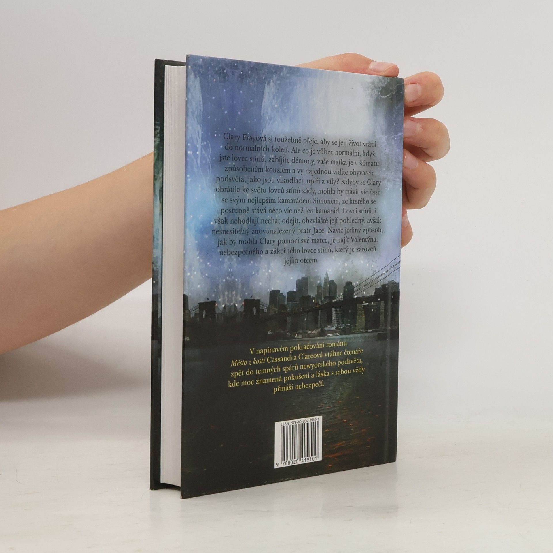 Cassandra Clare Nástroje smrti 2: Město z popela