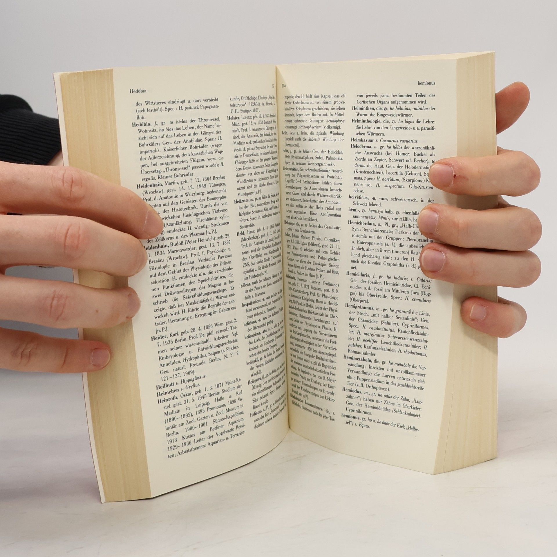 Erwin Hentschel Uni-Taschenbuch - 367: Zoologisches Wörterbuch