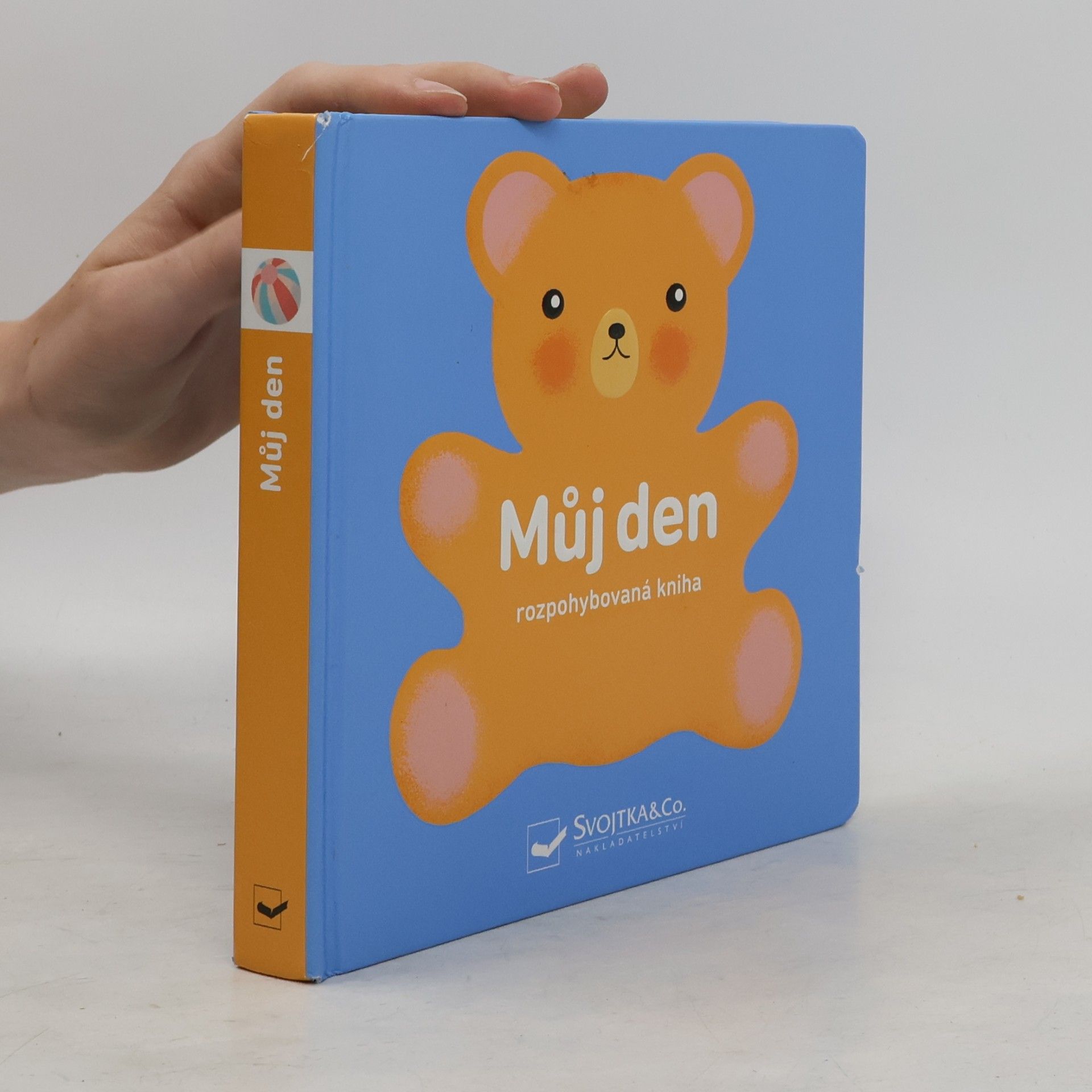 Various authors Můj den - rozpohybovaná kniha