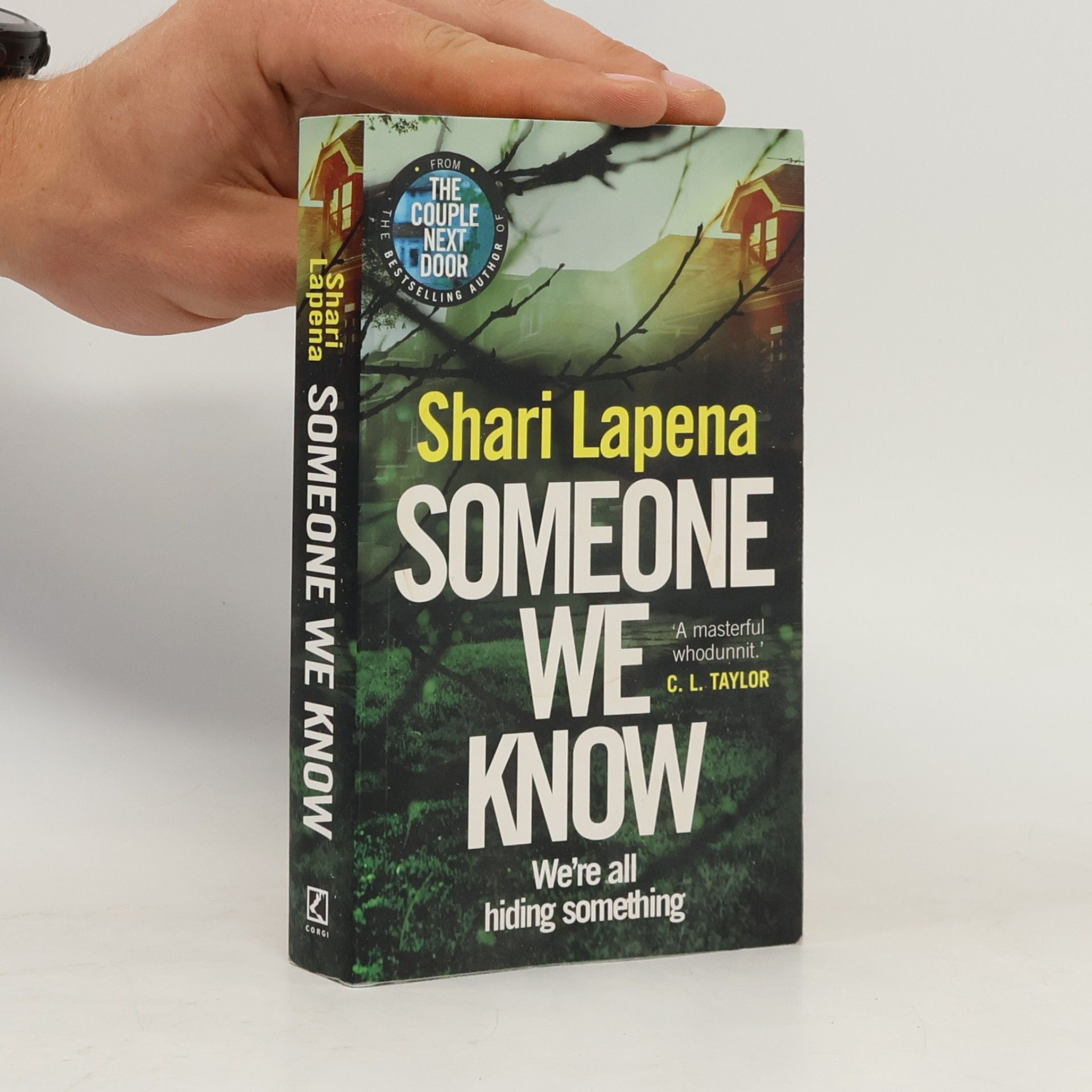 Shari Lapena Someone we know