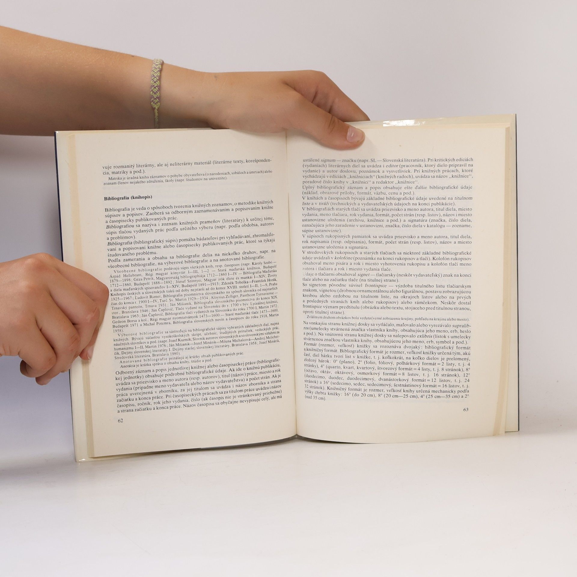 J. Minaříková Úvod do štúdia slovenskej literatúry