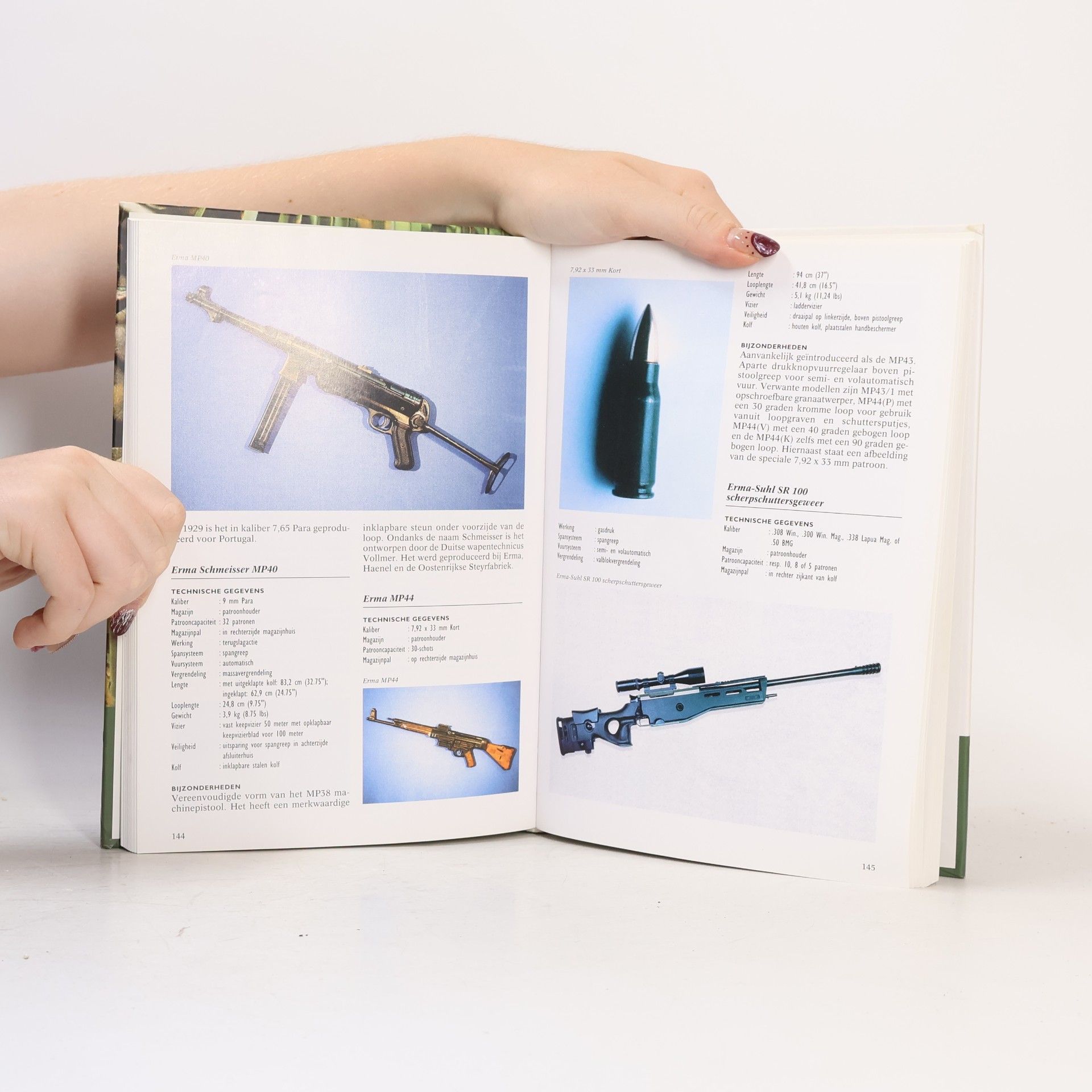 A. E. Hartink Geillustreerde legergeweren encyclopedie