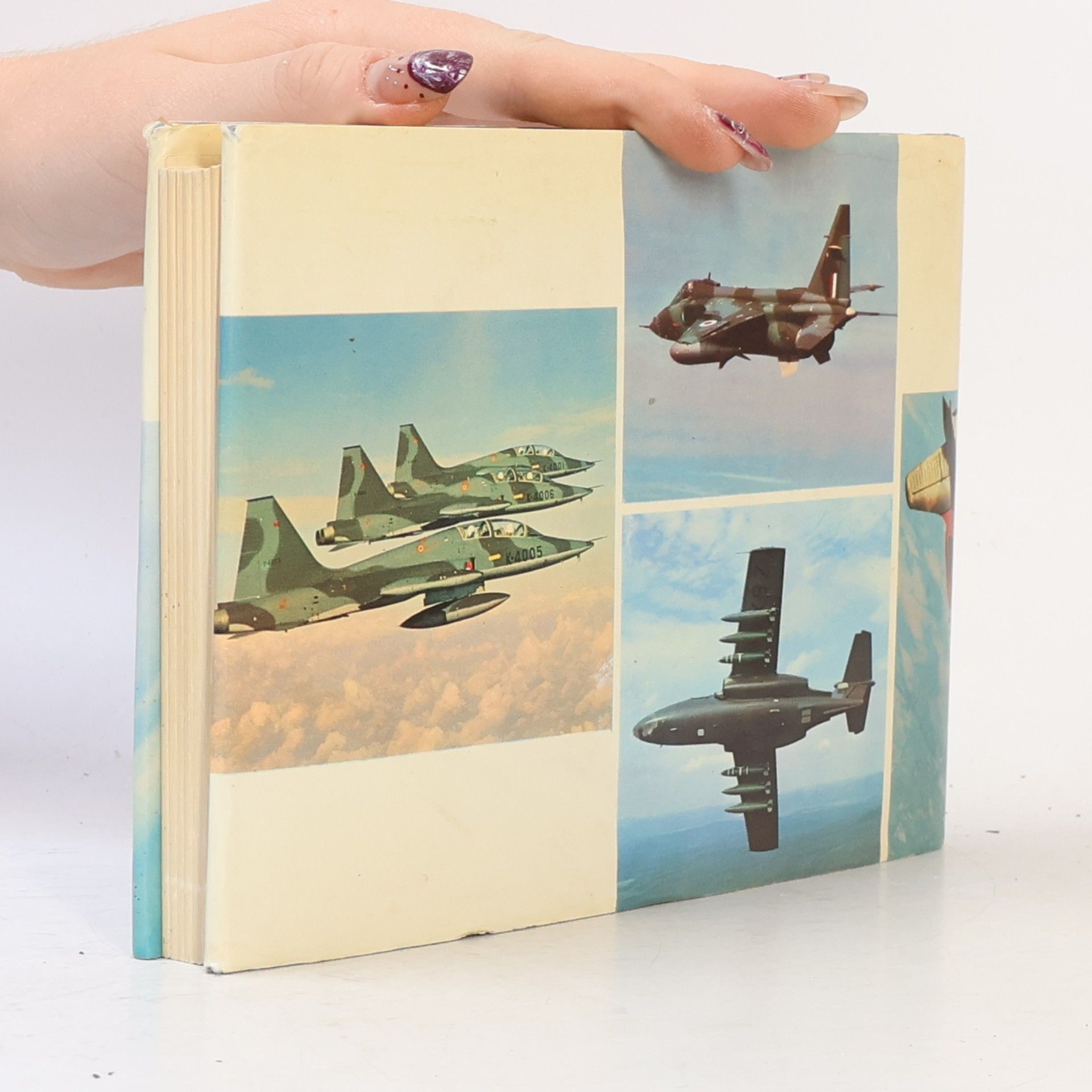 William Green The Observer's Basic Military Aircraft Directory
