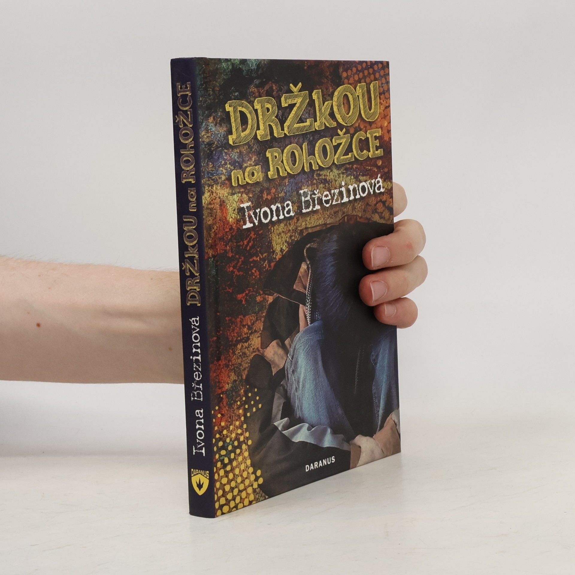 Ivona Březinová Držkou na rohožce