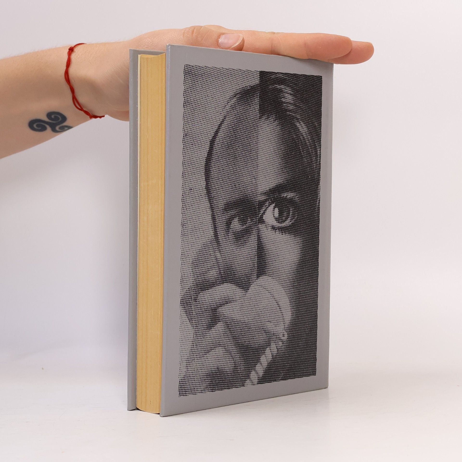 Ross Macdonald 3x soukromý detektiv Lew Archer
