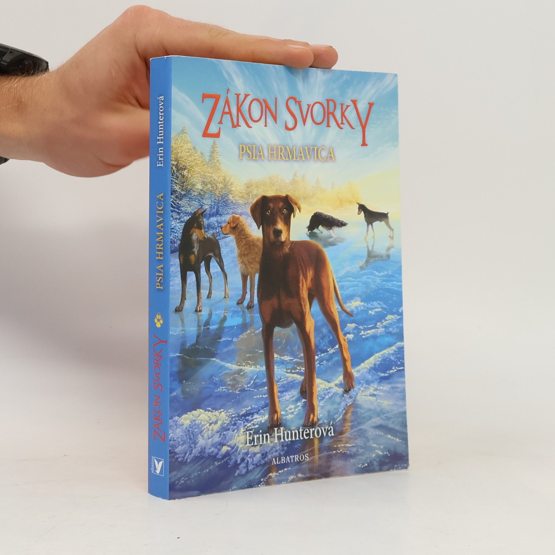 Erin Hunter Psia hrmavica