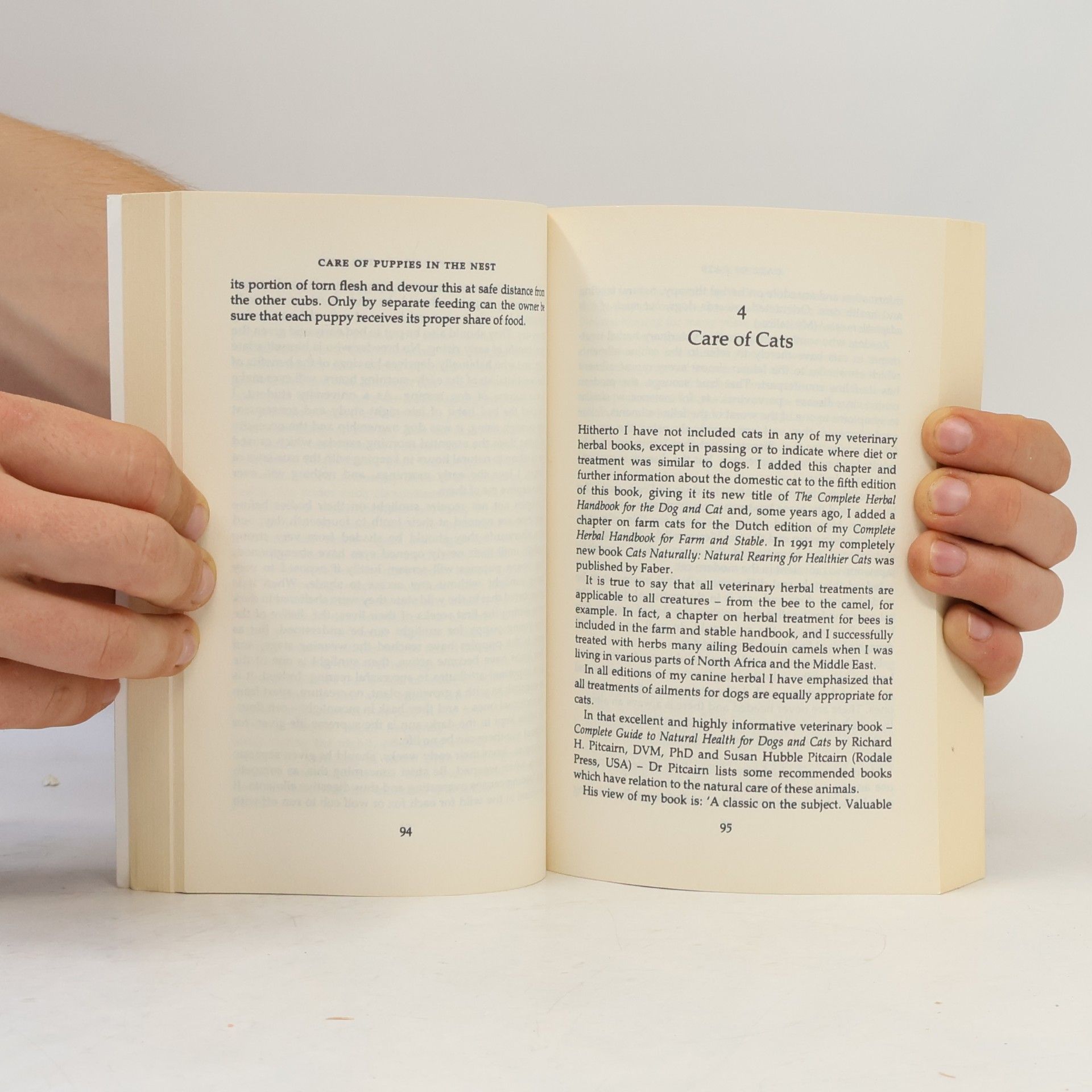 Juliette de Bai͏̈racli Levy The Complete Herbal Handbook for the Dog and Cat