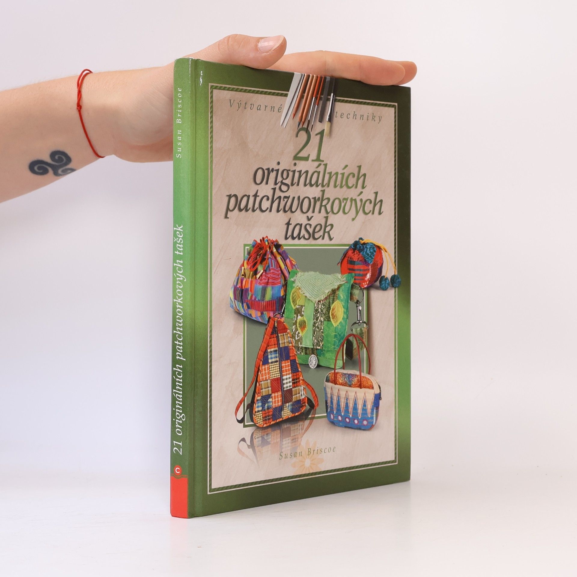 Susan Briscoe 21 originálních patchworkových tašek