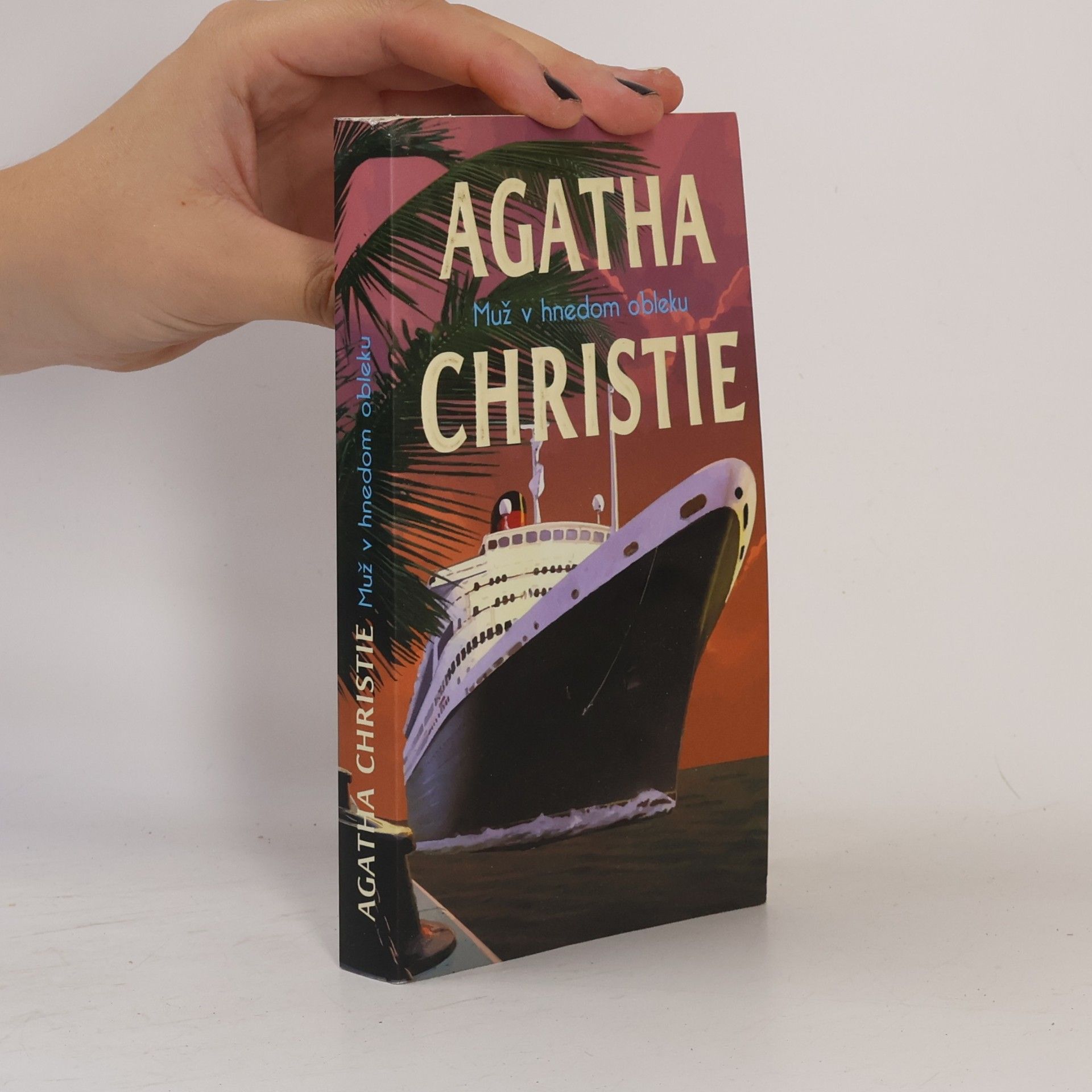 Agatha Christie Muž v hnedom obleku
