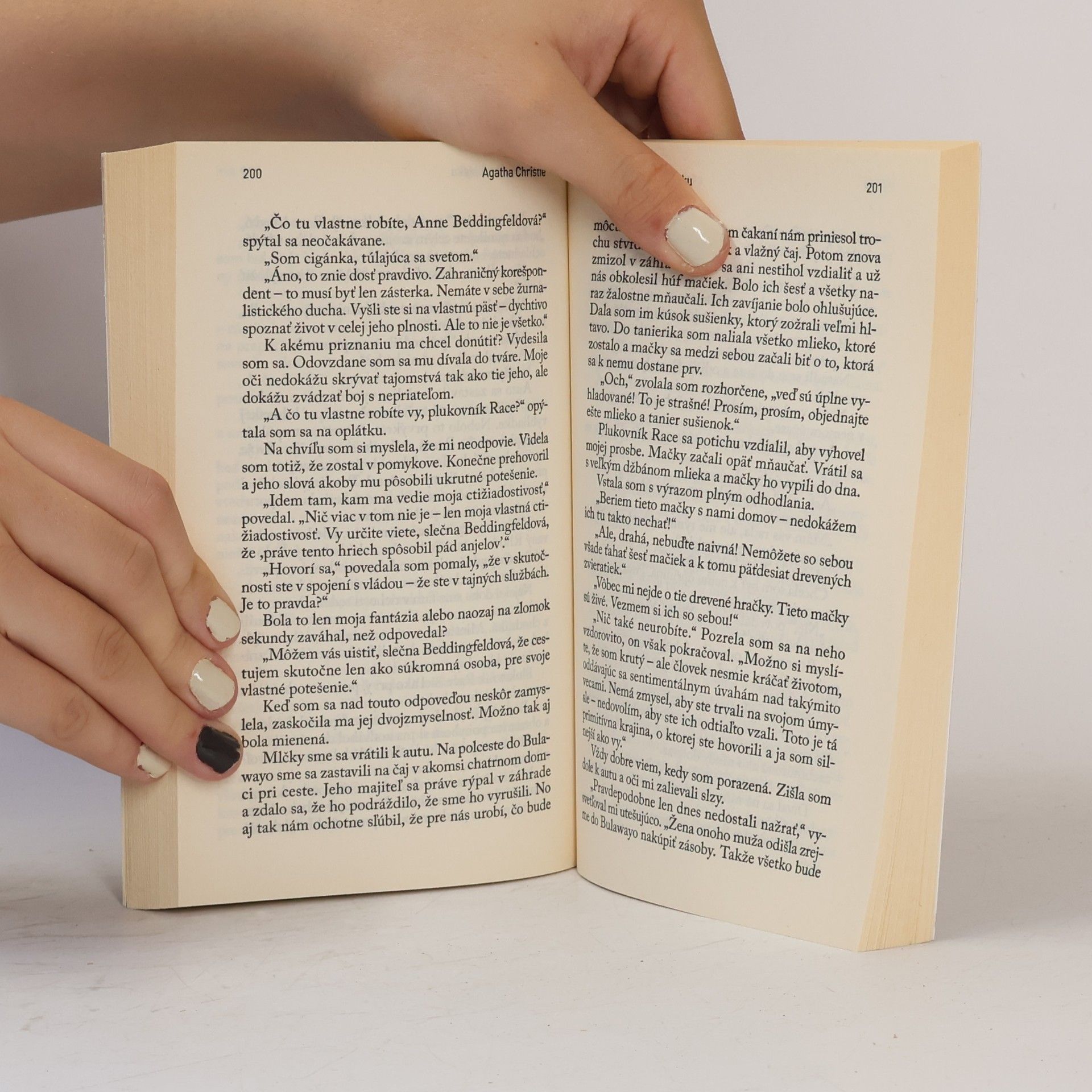 Agatha Christie Muž v hnedom obleku