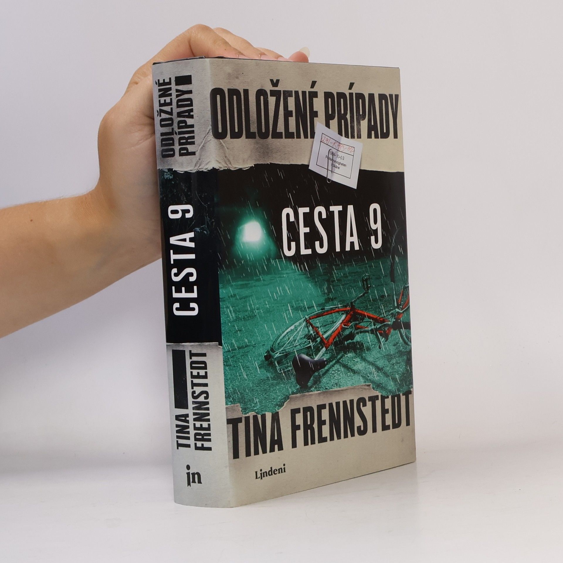 Tina Frennstedt Odložené prípady. Cesta 9